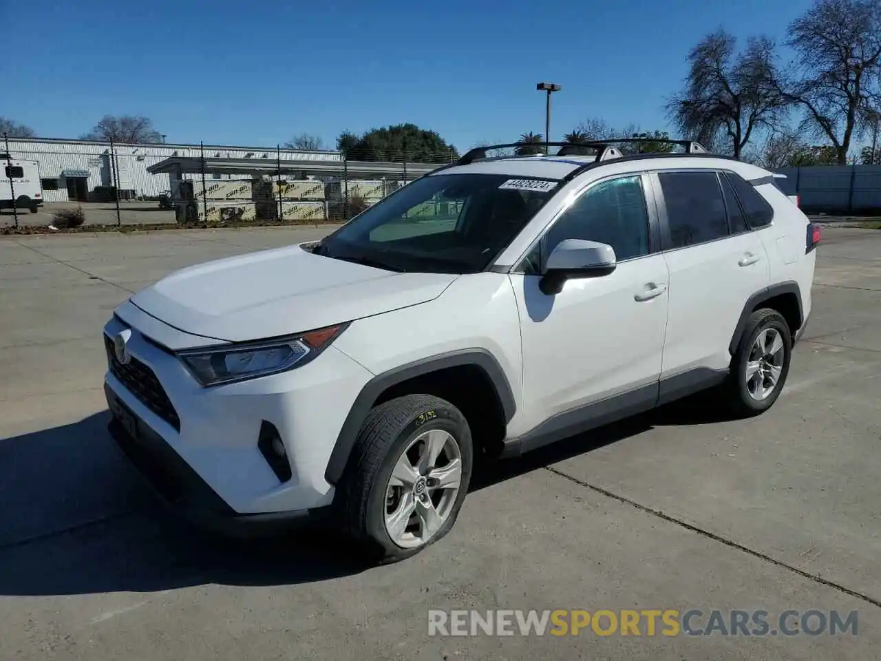 1 Photograph of a damaged car 2T3P1RFV0LC091114 TOYOTA RAV4 2020