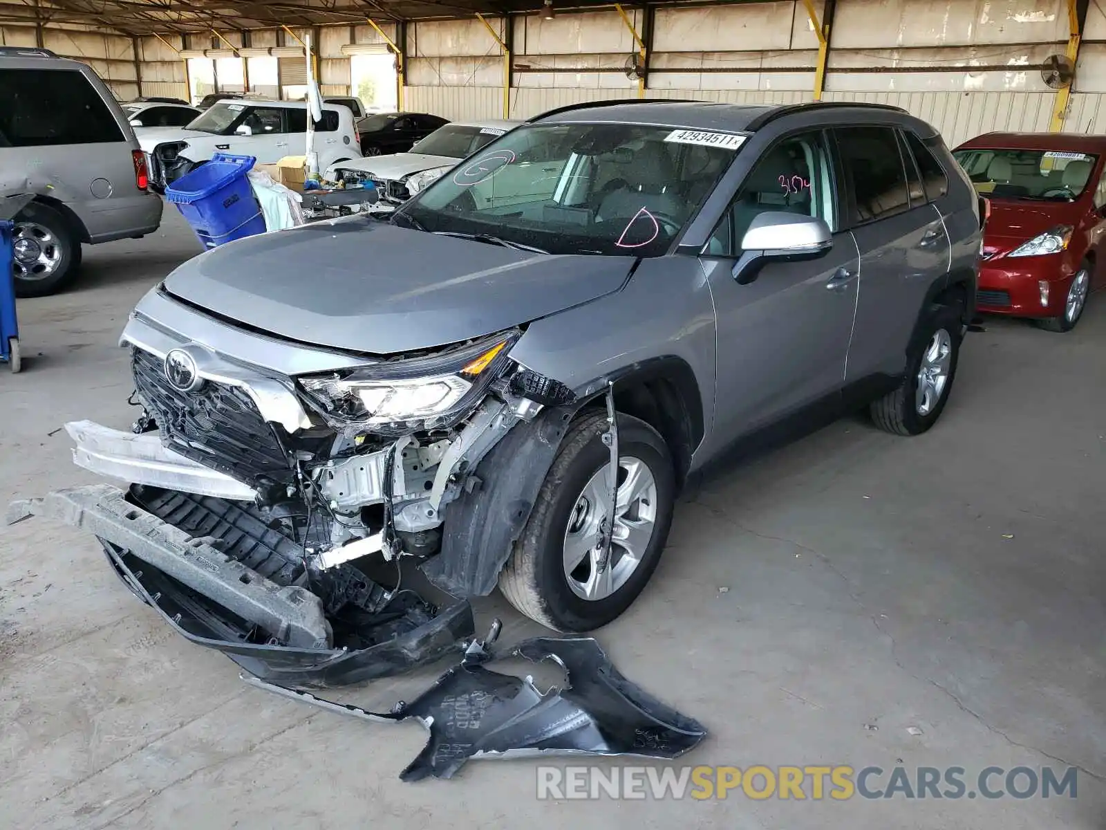 2 Photograph of a damaged car 2T3P1RFV0LC092506 TOYOTA RAV4 2020