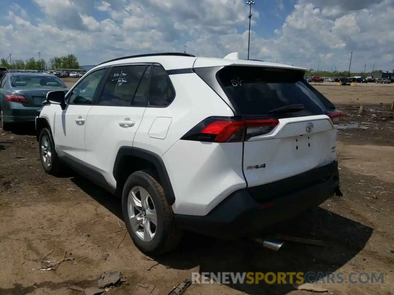 3 Photograph of a damaged car 2T3P1RFV0LC093977 TOYOTA RAV4 2020