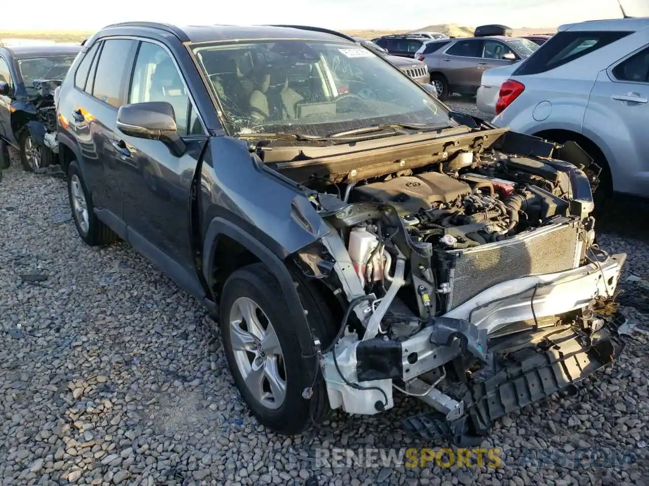 1 Photograph of a damaged car 2T3P1RFV0LC100541 TOYOTA RAV4 2020