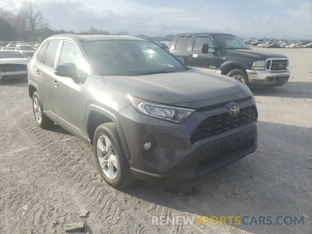 1 Photograph of a damaged car 2T3P1RFV0LC103388 TOYOTA RAV4 2020