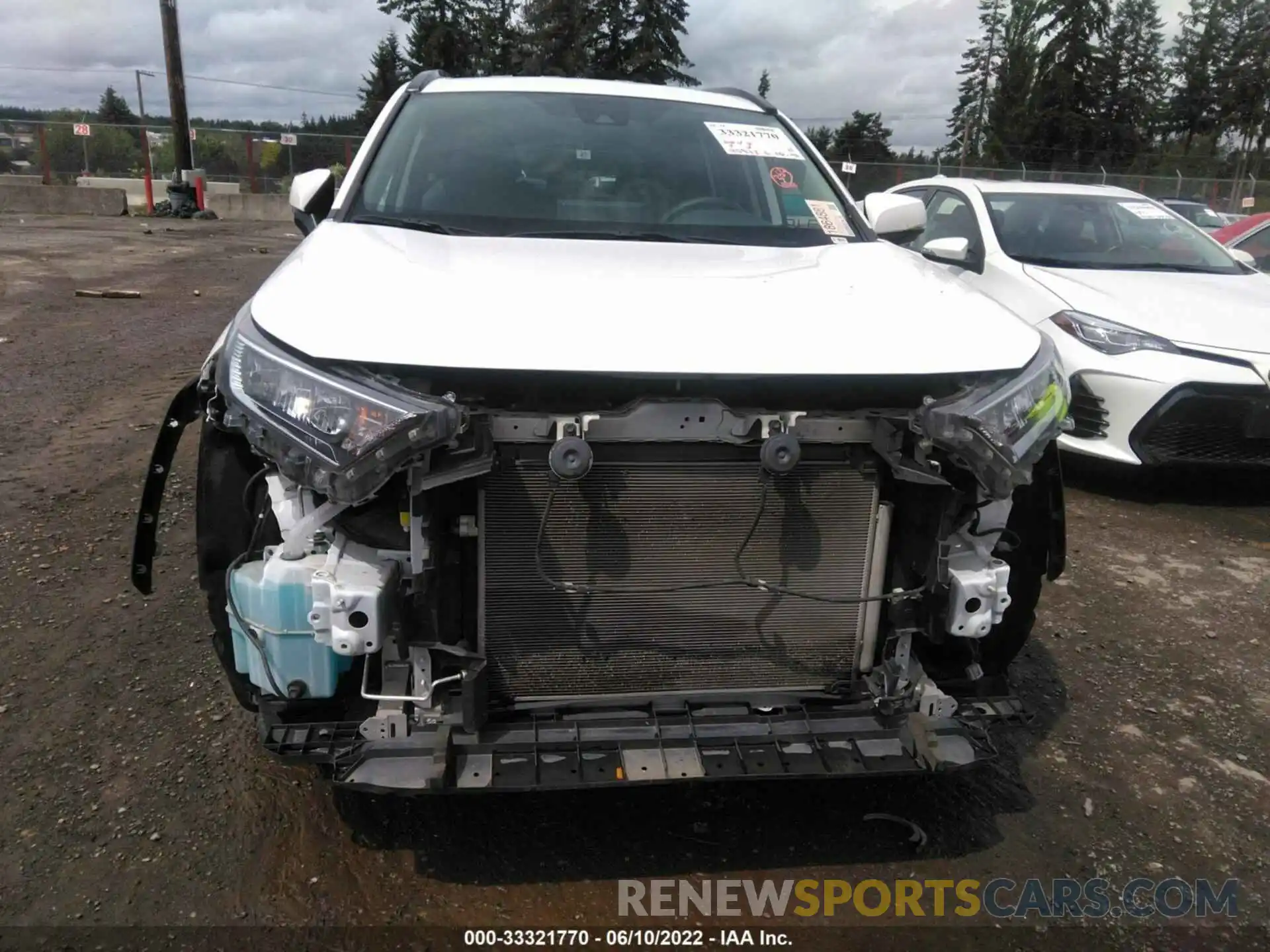 6 Photograph of a damaged car 2T3P1RFV0LC118876 TOYOTA RAV4 2020