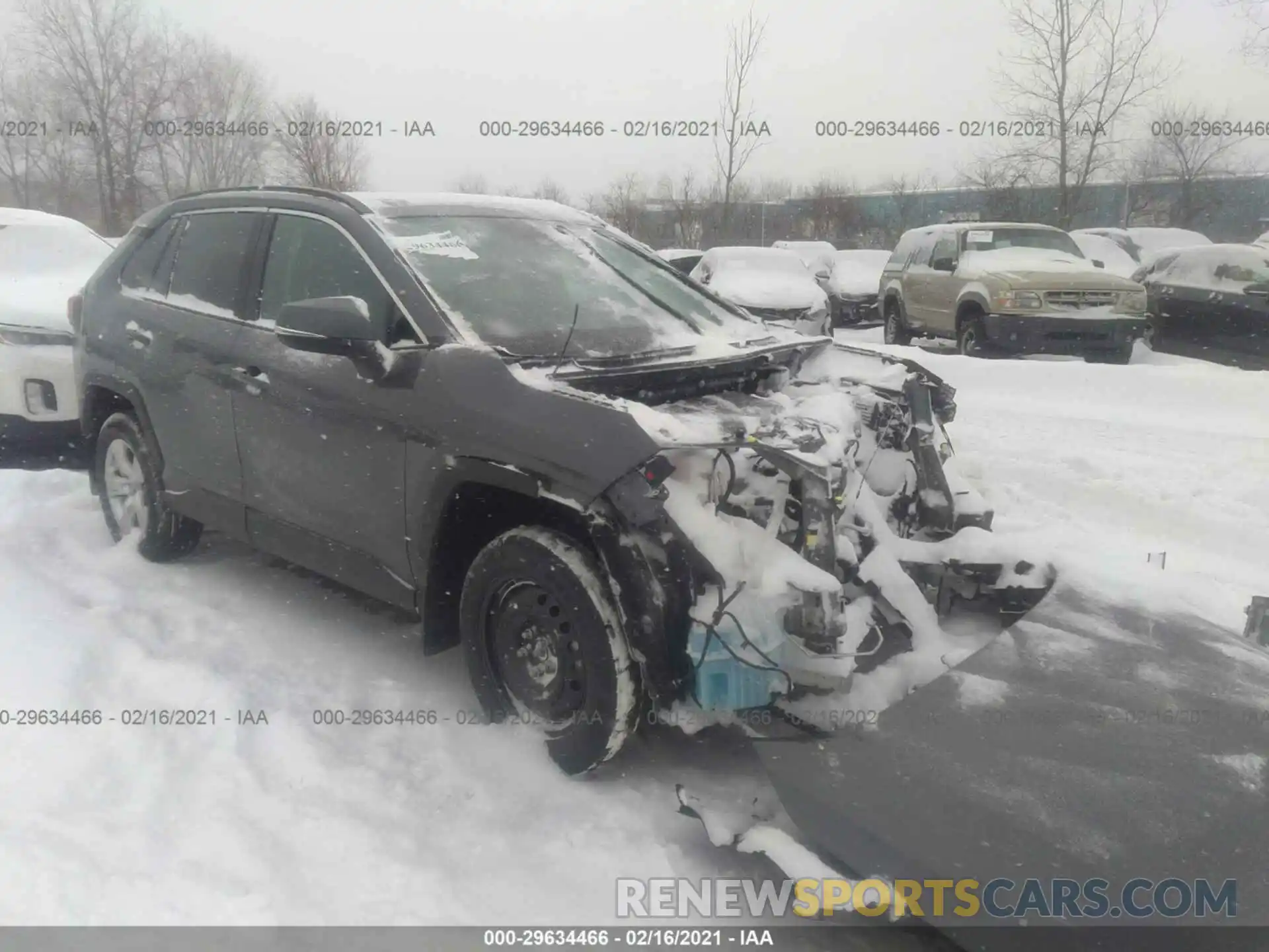 1 Photograph of a damaged car 2T3P1RFV0LC122961 TOYOTA RAV4 2020