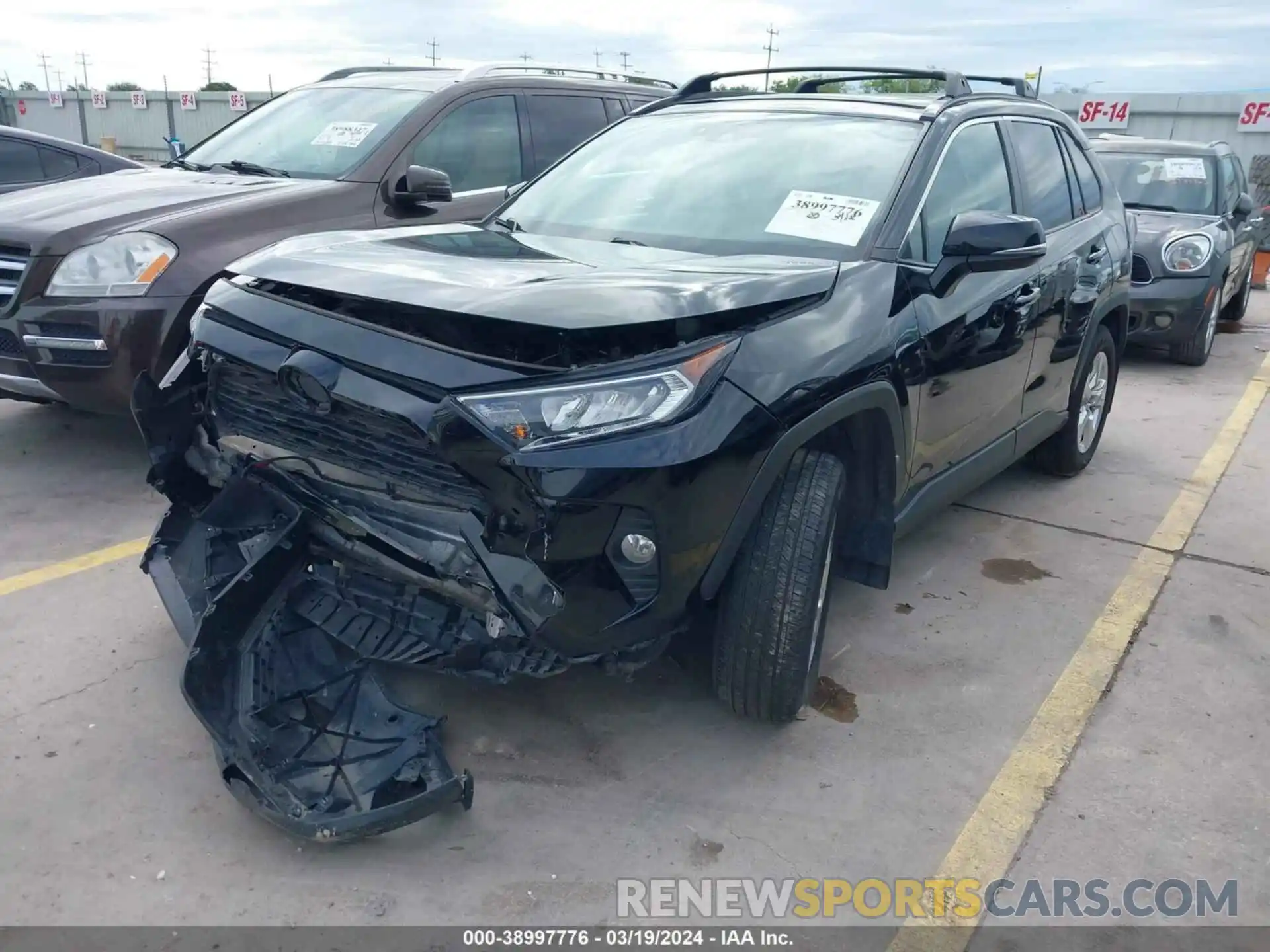 2 Photograph of a damaged car 2T3P1RFV0LC127576 TOYOTA RAV4 2020