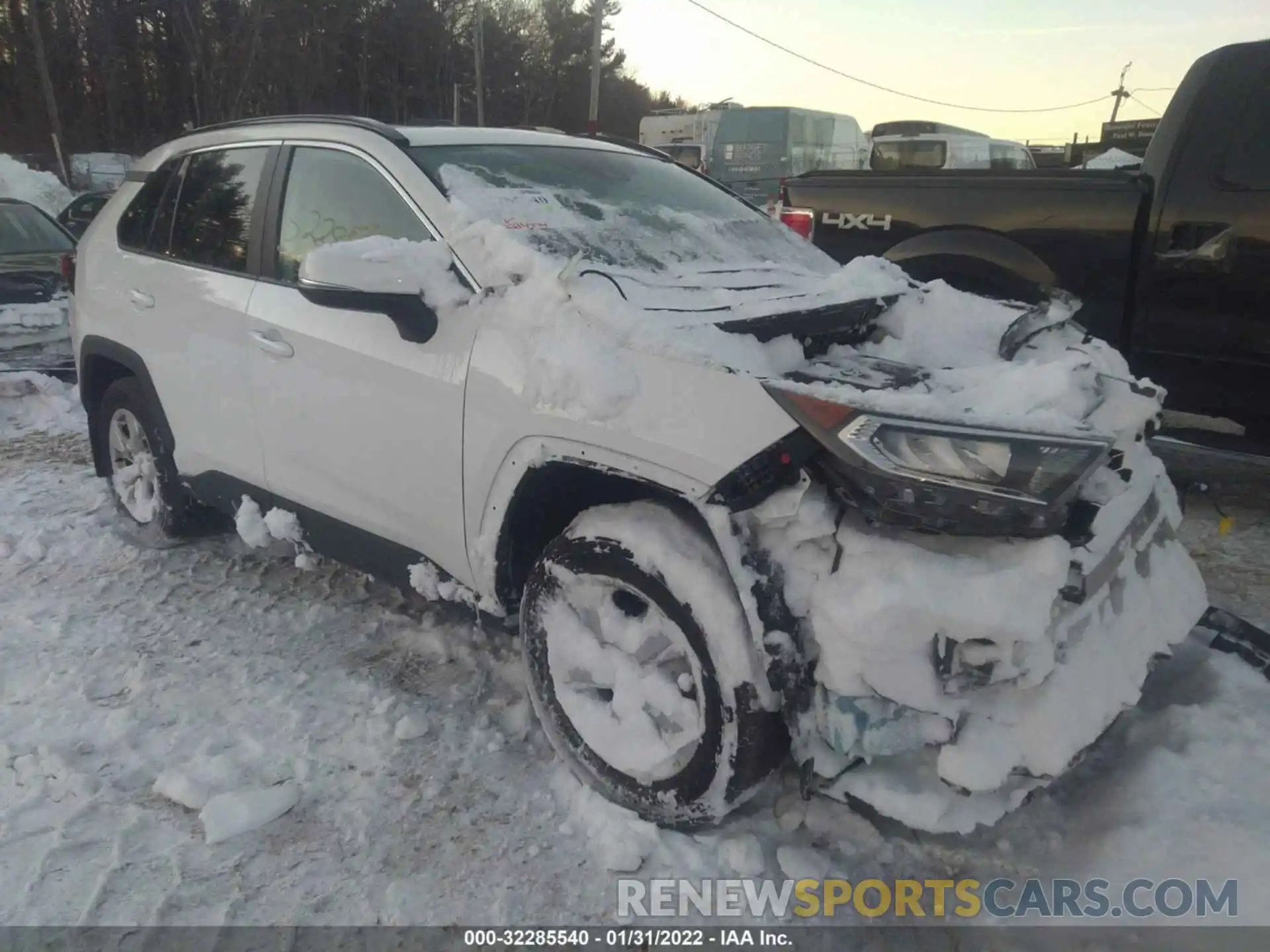 1 Photograph of a damaged car 2T3P1RFV0LW090463 TOYOTA RAV4 2020