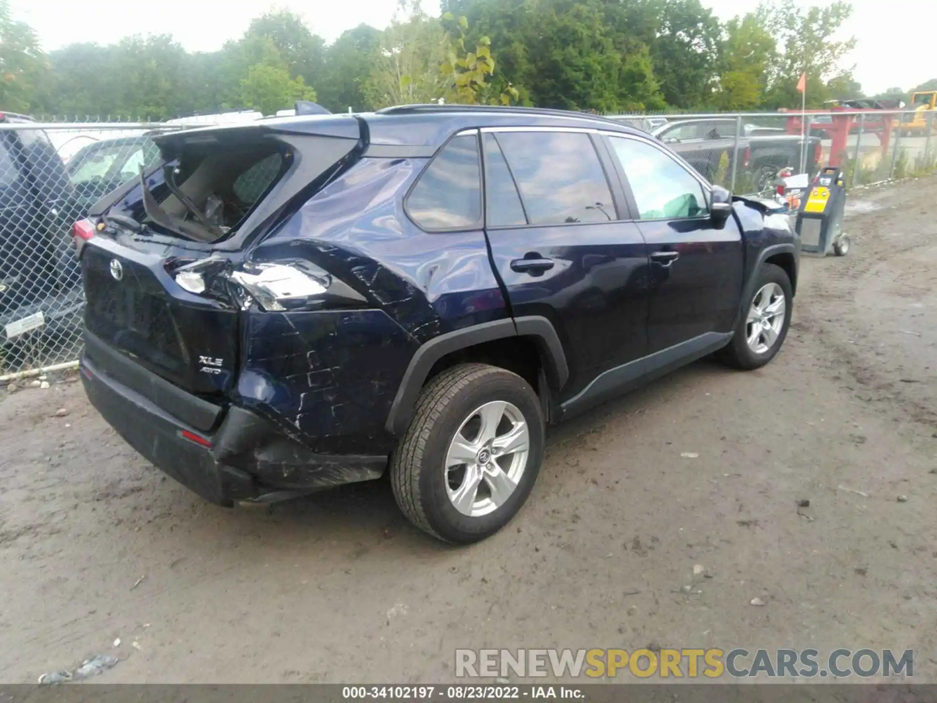 4 Photograph of a damaged car 2T3P1RFV0LW100053 TOYOTA RAV4 2020