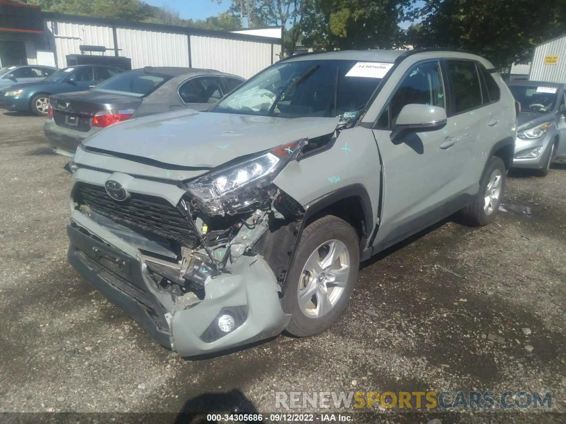 2 Photograph of a damaged car 2T3P1RFV0LW108539 TOYOTA RAV4 2020