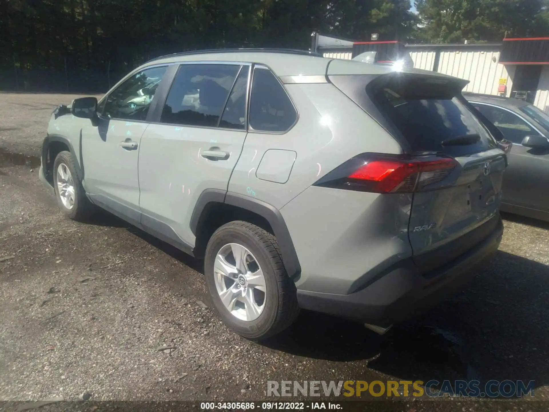 3 Photograph of a damaged car 2T3P1RFV0LW108539 TOYOTA RAV4 2020