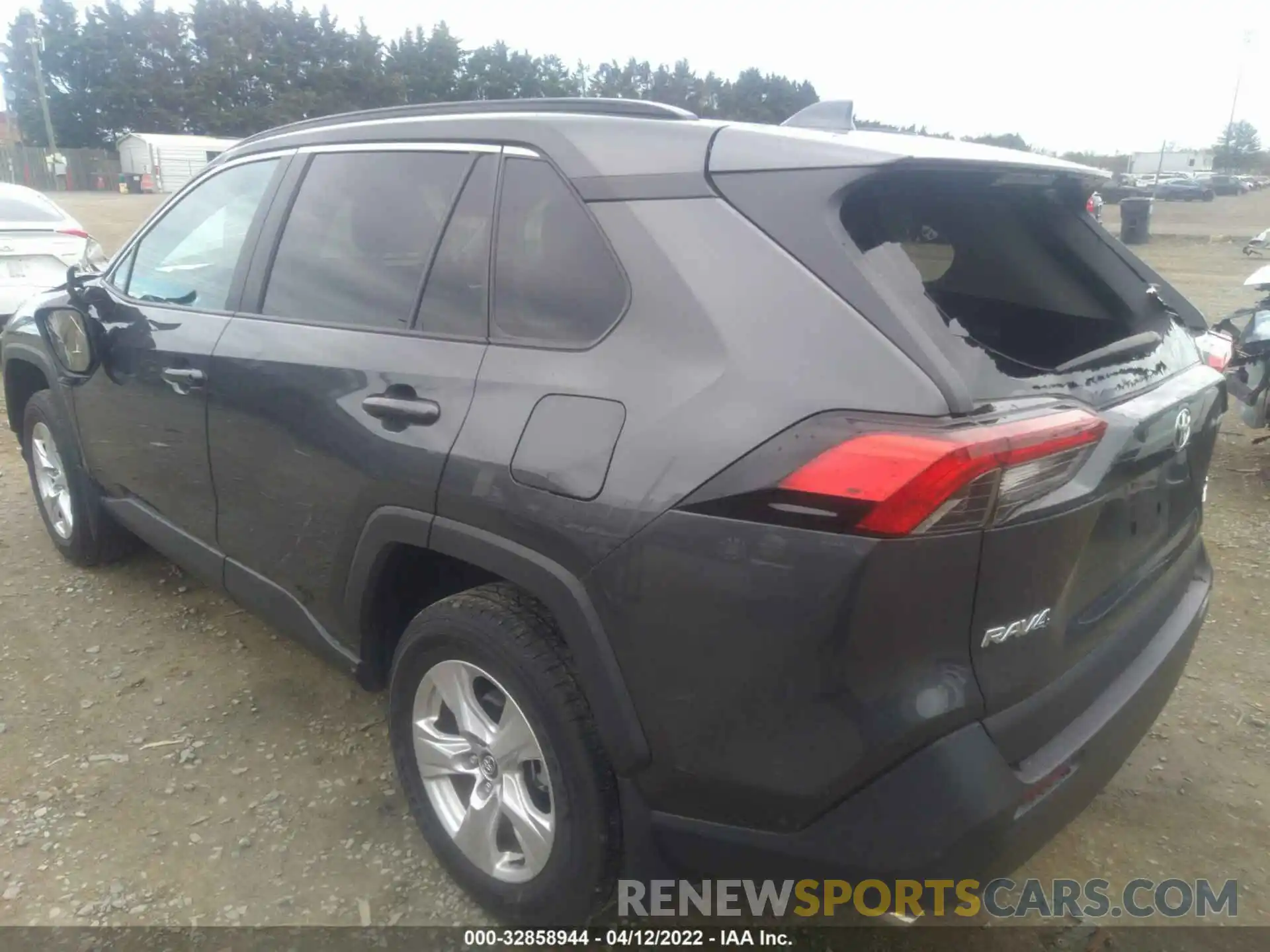 3 Photograph of a damaged car 2T3P1RFV0LW120030 TOYOTA RAV4 2020