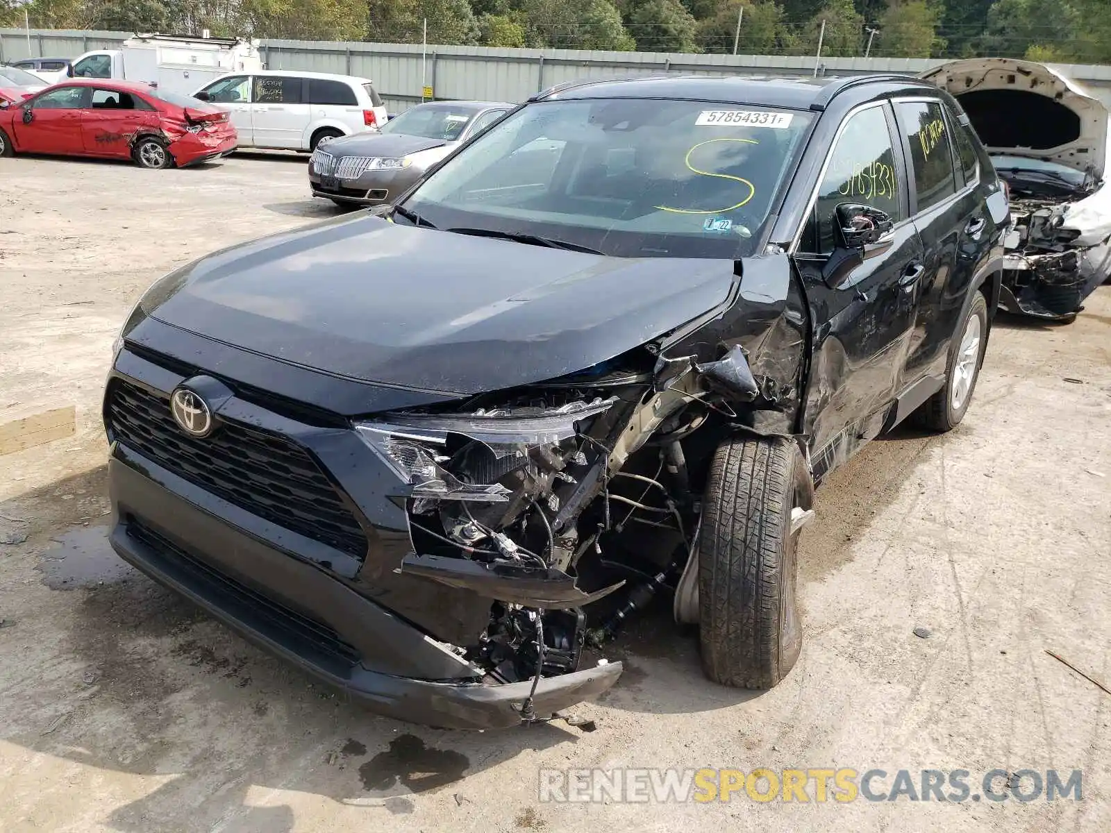 2 Photograph of a damaged car 2T3P1RFV0LW124028 TOYOTA RAV4 2020