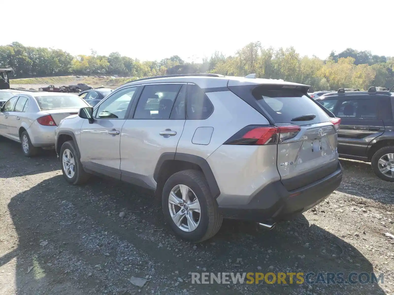 3 Photograph of a damaged car 2T3P1RFV0LW131108 TOYOTA RAV4 2020