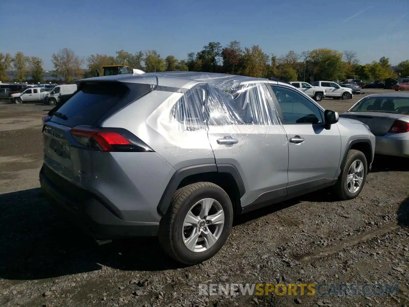 4 Photograph of a damaged car 2T3P1RFV0LW131108 TOYOTA RAV4 2020