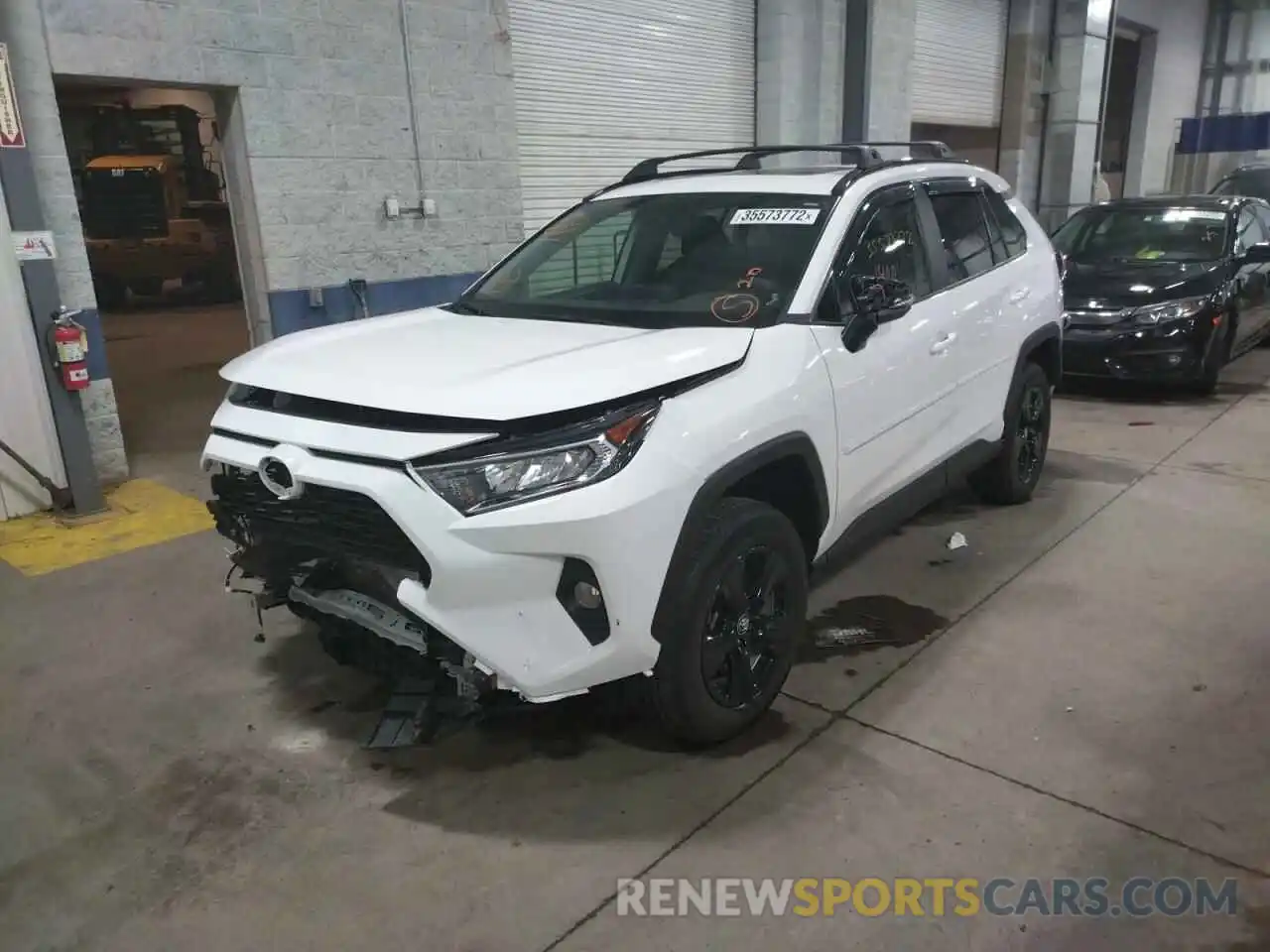 2 Photograph of a damaged car 2T3P1RFV0LW132484 TOYOTA RAV4 2020