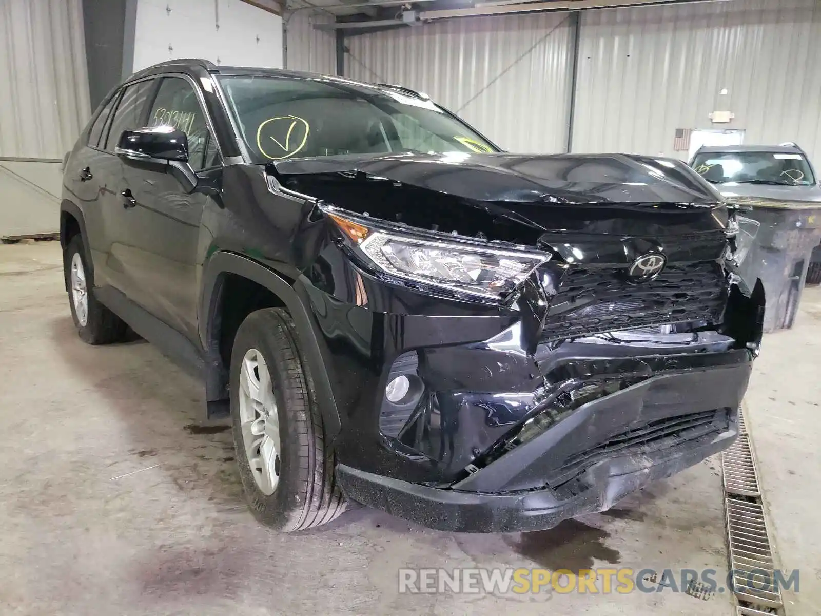 1 Photograph of a damaged car 2T3P1RFV0LW136308 TOYOTA RAV4 2020