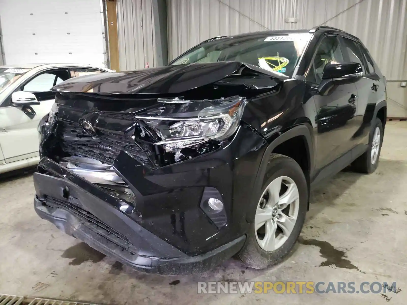 2 Photograph of a damaged car 2T3P1RFV0LW136308 TOYOTA RAV4 2020