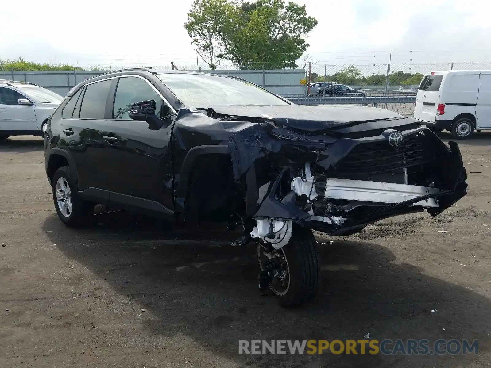 1 Photograph of a damaged car 2T3P1RFV0LW137104 TOYOTA RAV4 2020