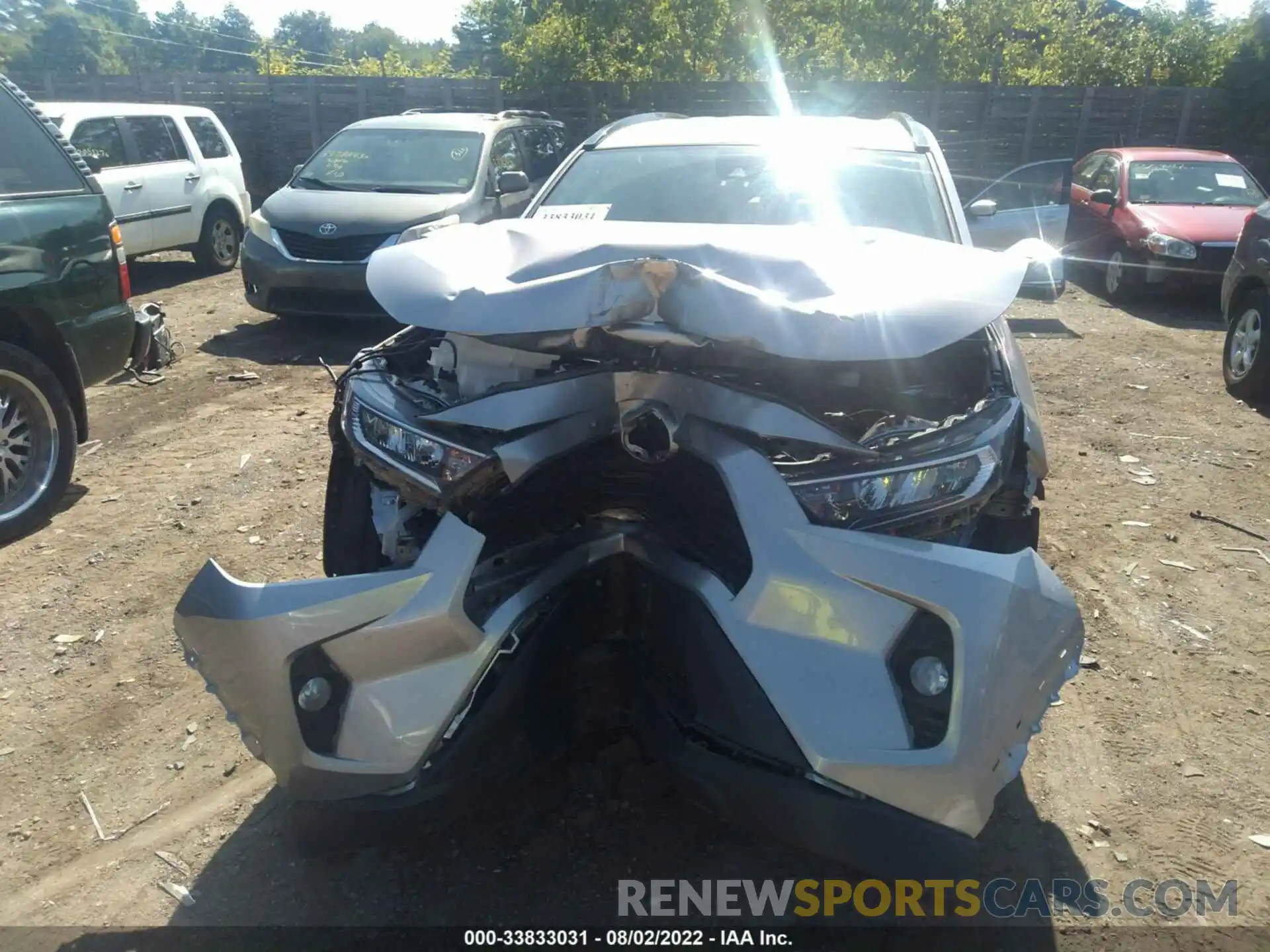 6 Photograph of a damaged car 2T3P1RFV1LC071745 TOYOTA RAV4 2020