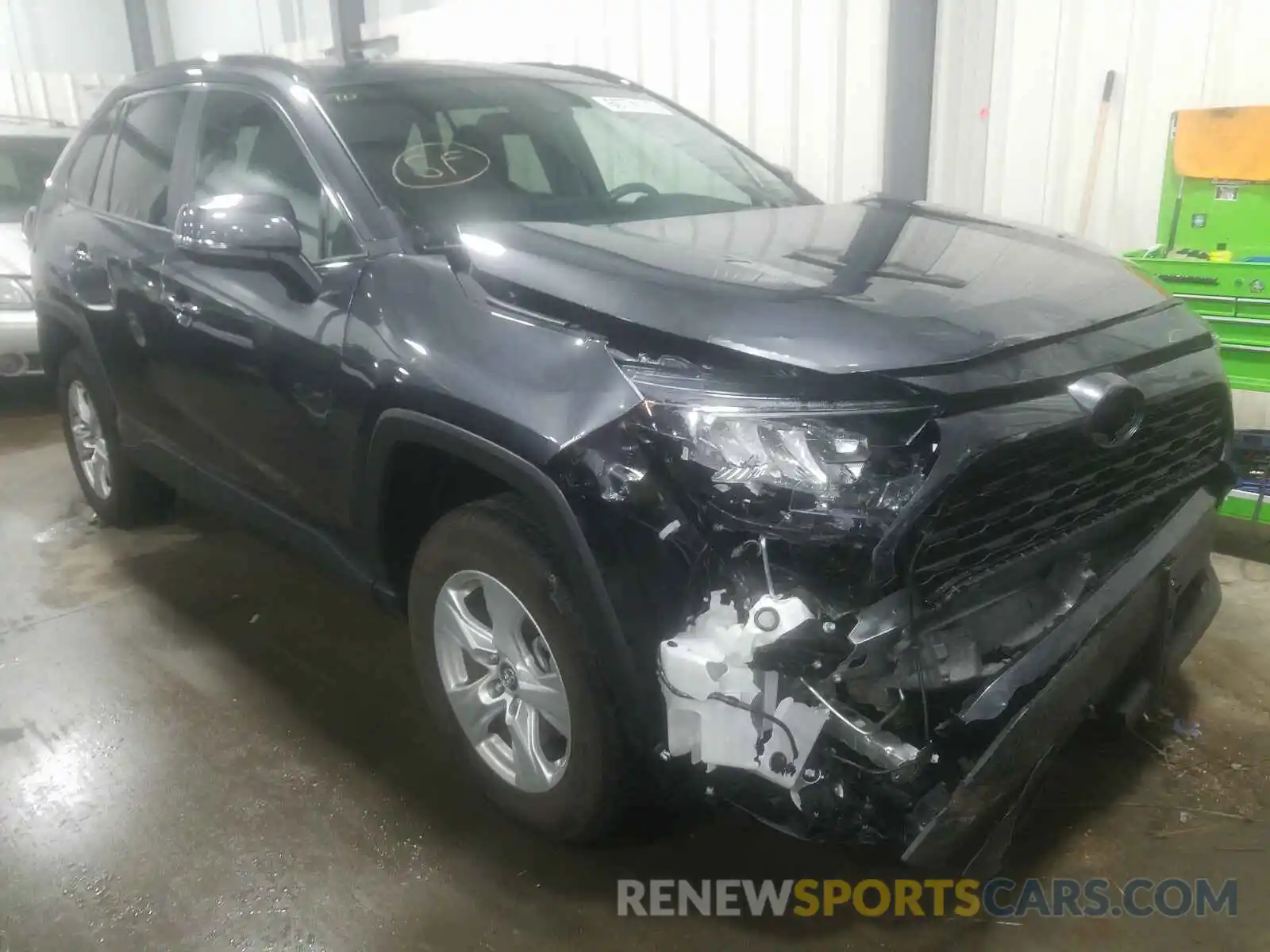 1 Photograph of a damaged car 2T3P1RFV1LC073110 TOYOTA RAV4 2020