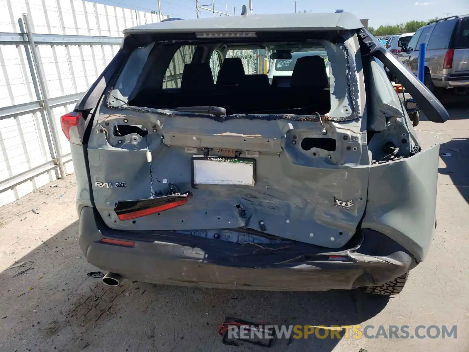 9 Photograph of a damaged car 2T3P1RFV1LC079585 TOYOTA RAV4 2020