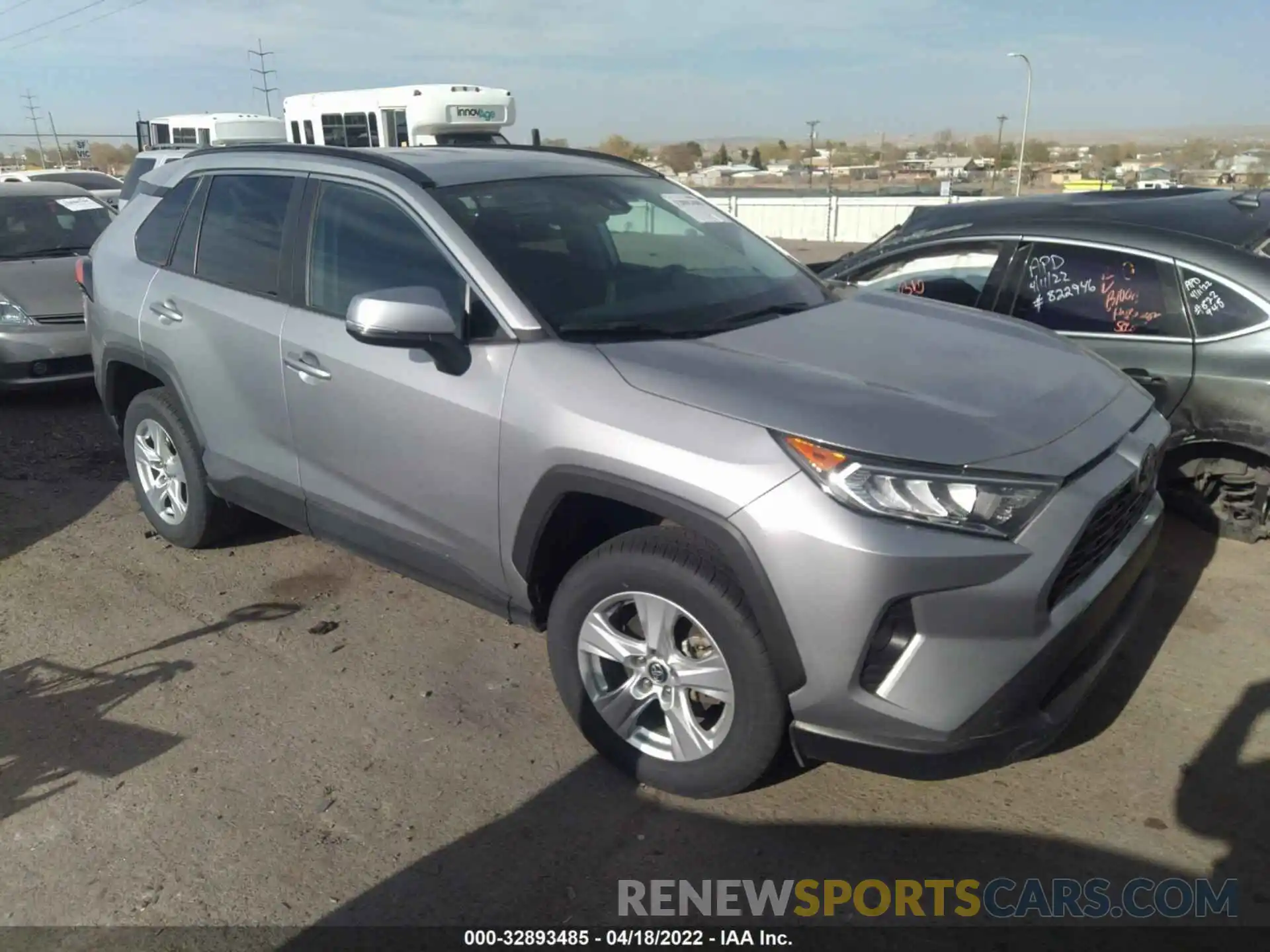 1 Photograph of a damaged car 2T3P1RFV1LC081014 TOYOTA RAV4 2020