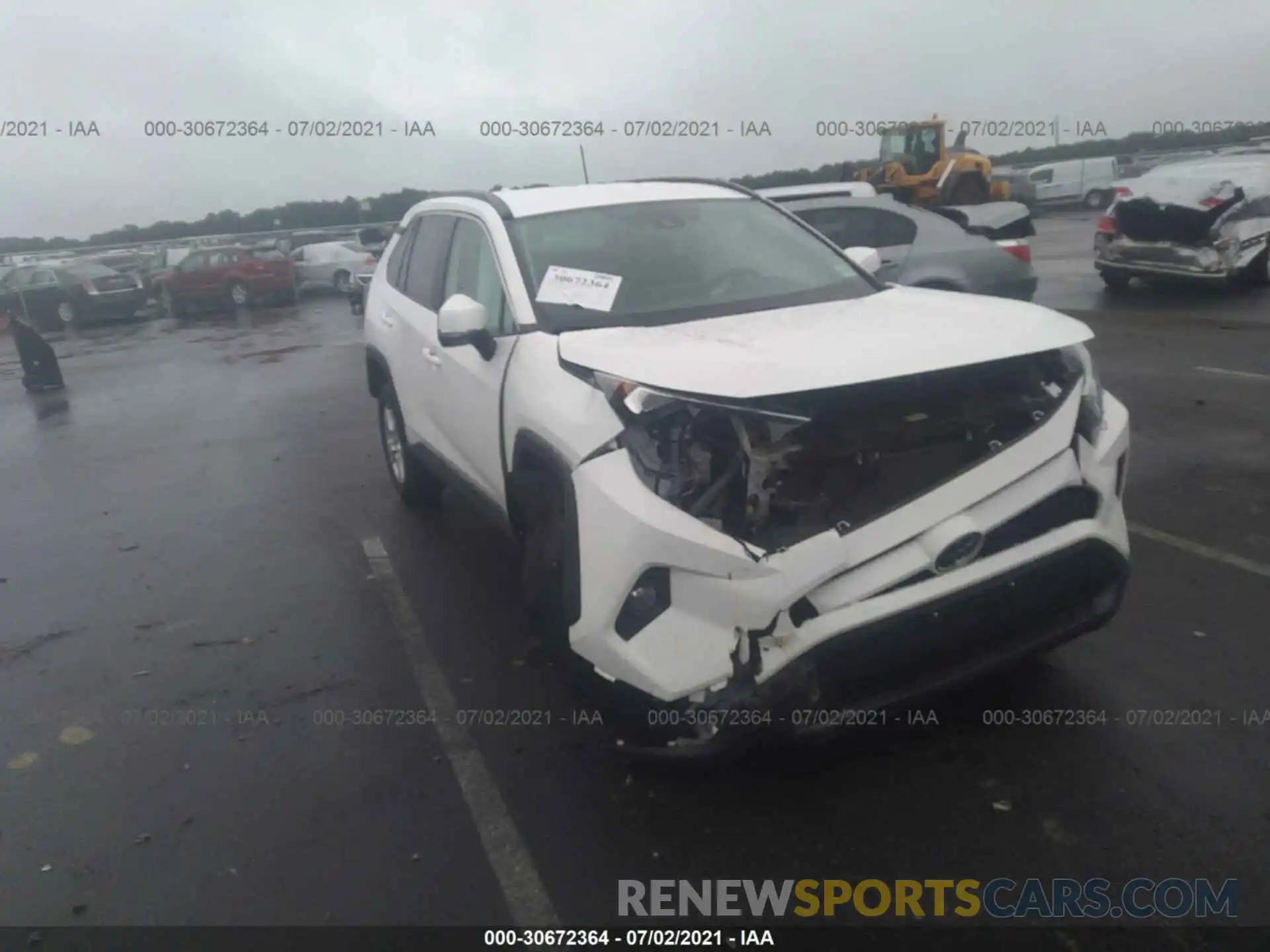 1 Photograph of a damaged car 2T3P1RFV1LC081160 TOYOTA RAV4 2020