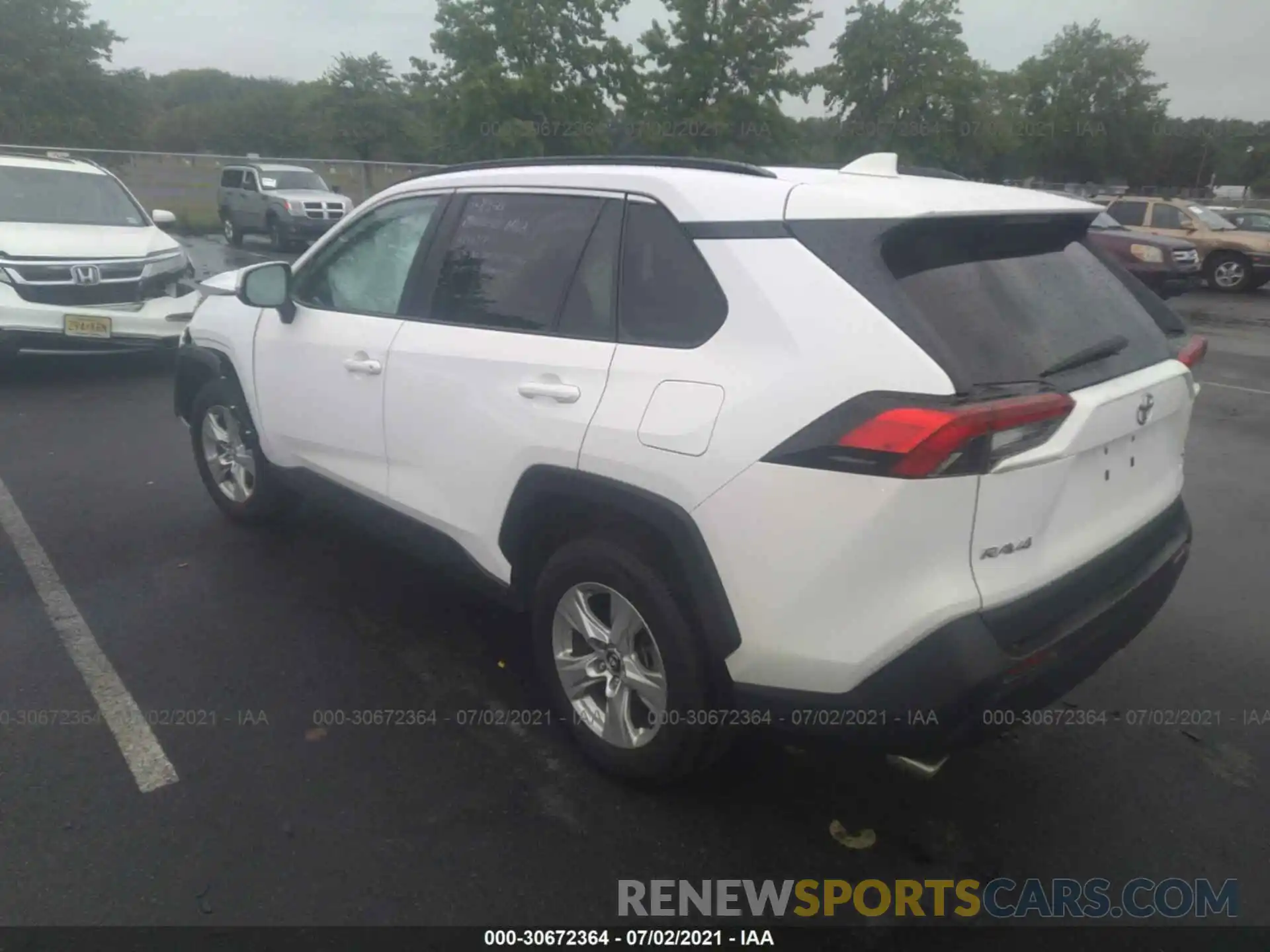 3 Photograph of a damaged car 2T3P1RFV1LC081160 TOYOTA RAV4 2020