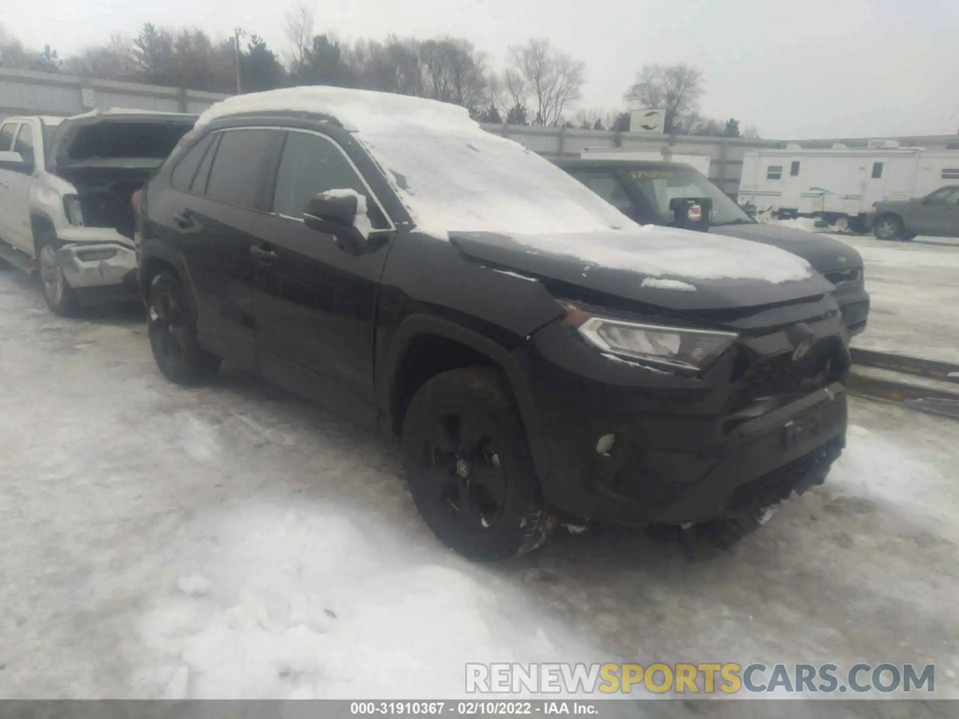 1 Photograph of a damaged car 2T3P1RFV1LC083989 TOYOTA RAV4 2020