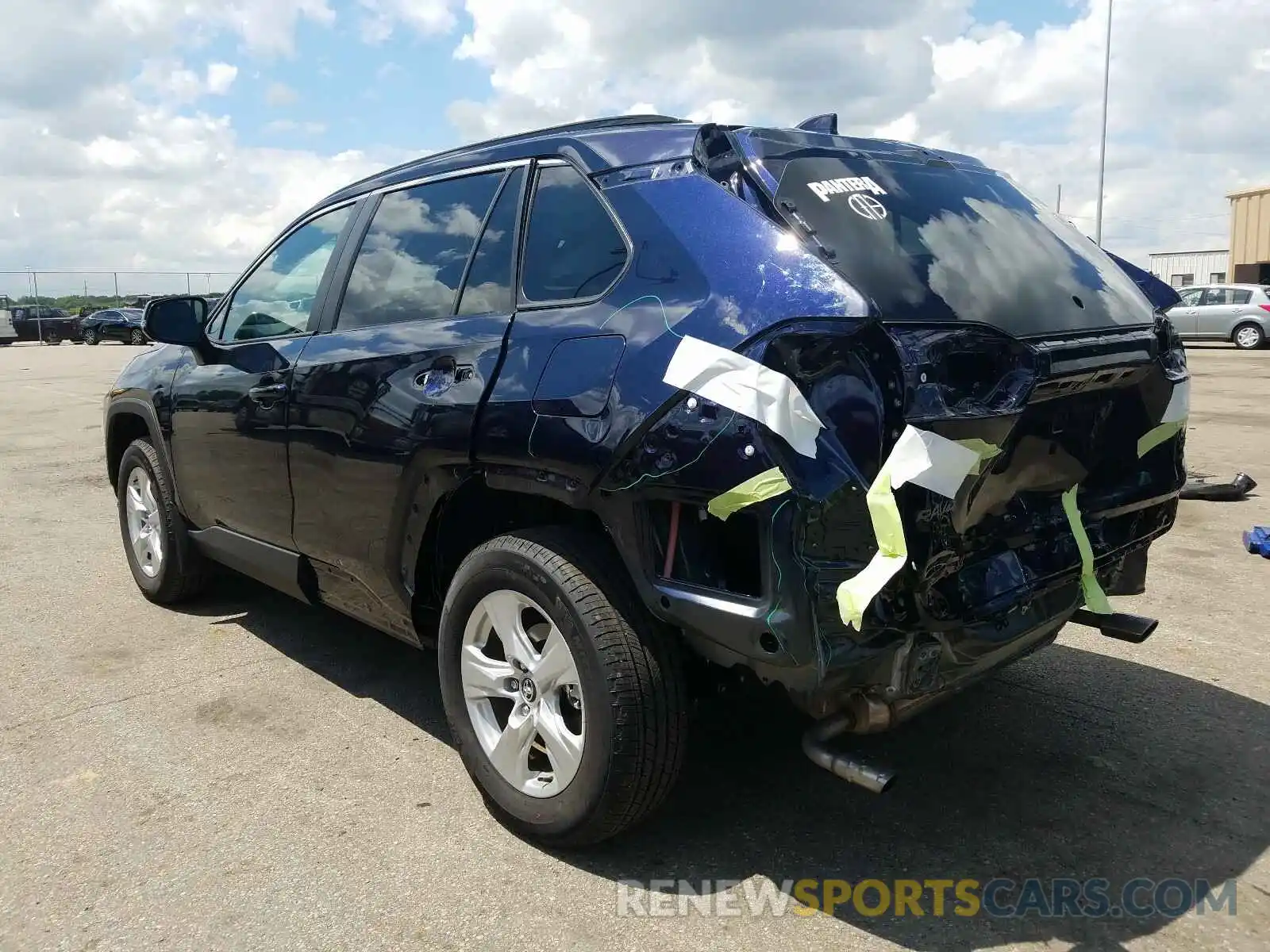 3 Photograph of a damaged car 2T3P1RFV1LC086603 TOYOTA RAV4 2020