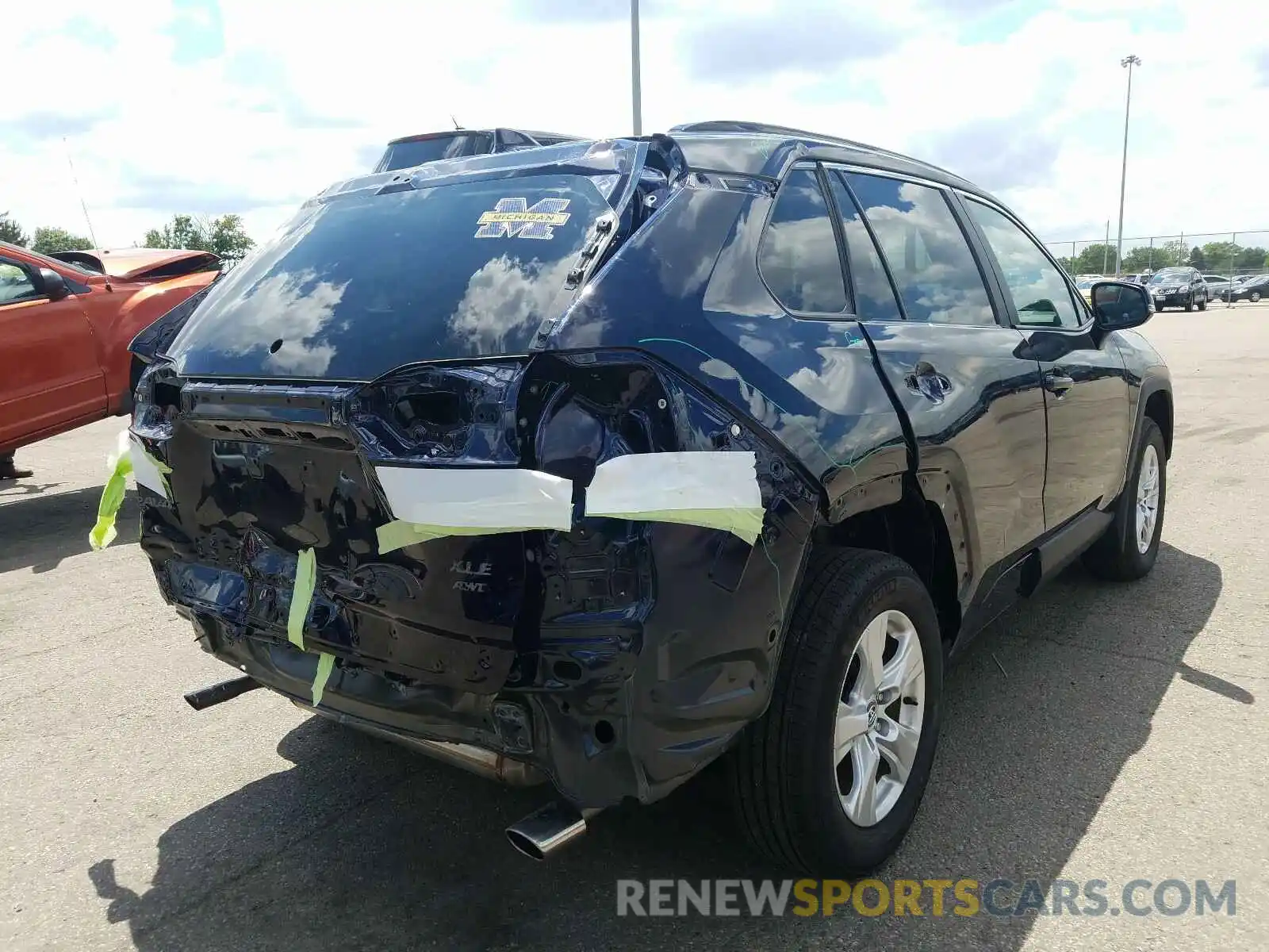 4 Photograph of a damaged car 2T3P1RFV1LC086603 TOYOTA RAV4 2020