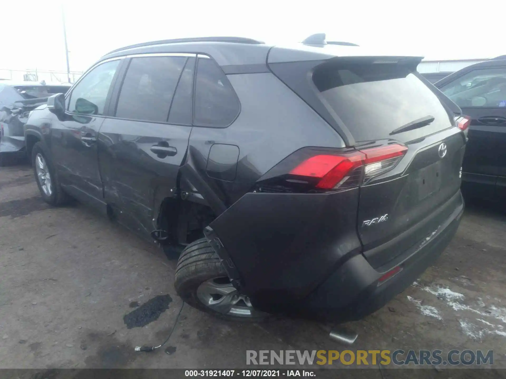 3 Photograph of a damaged car 2T3P1RFV1LC086763 TOYOTA RAV4 2020