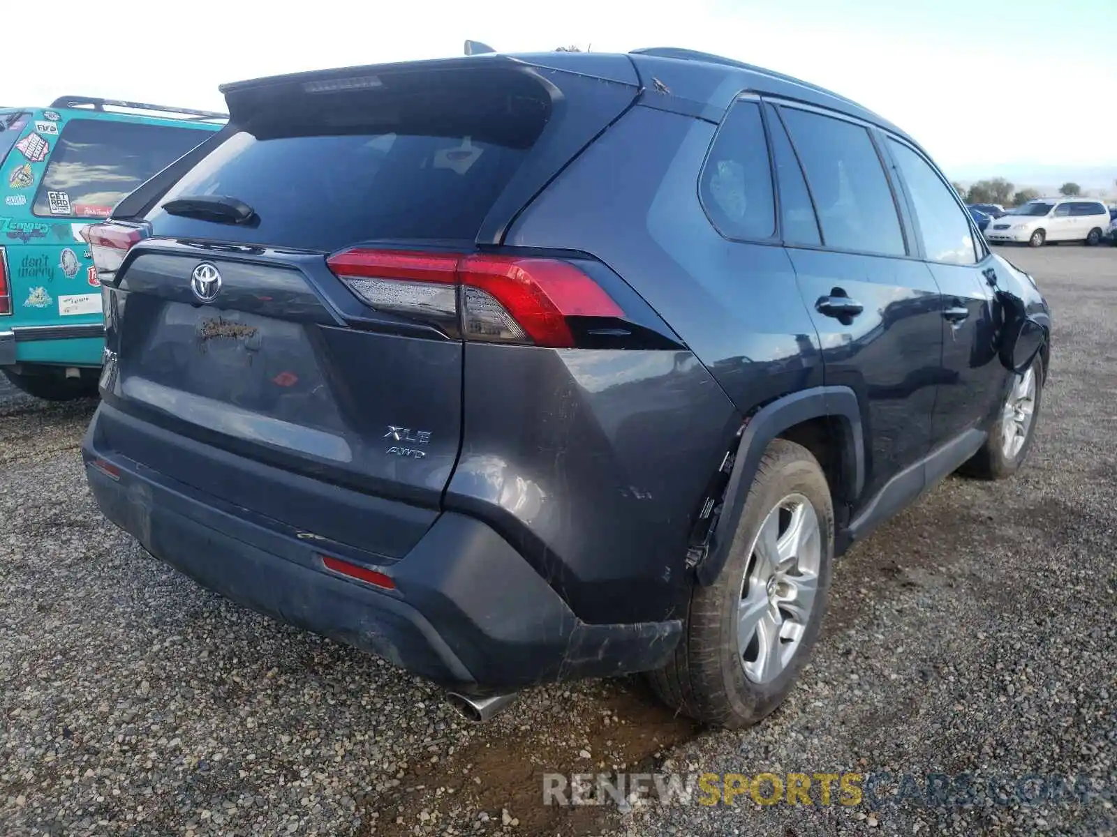 4 Photograph of a damaged car 2T3P1RFV1LC092367 TOYOTA RAV4 2020