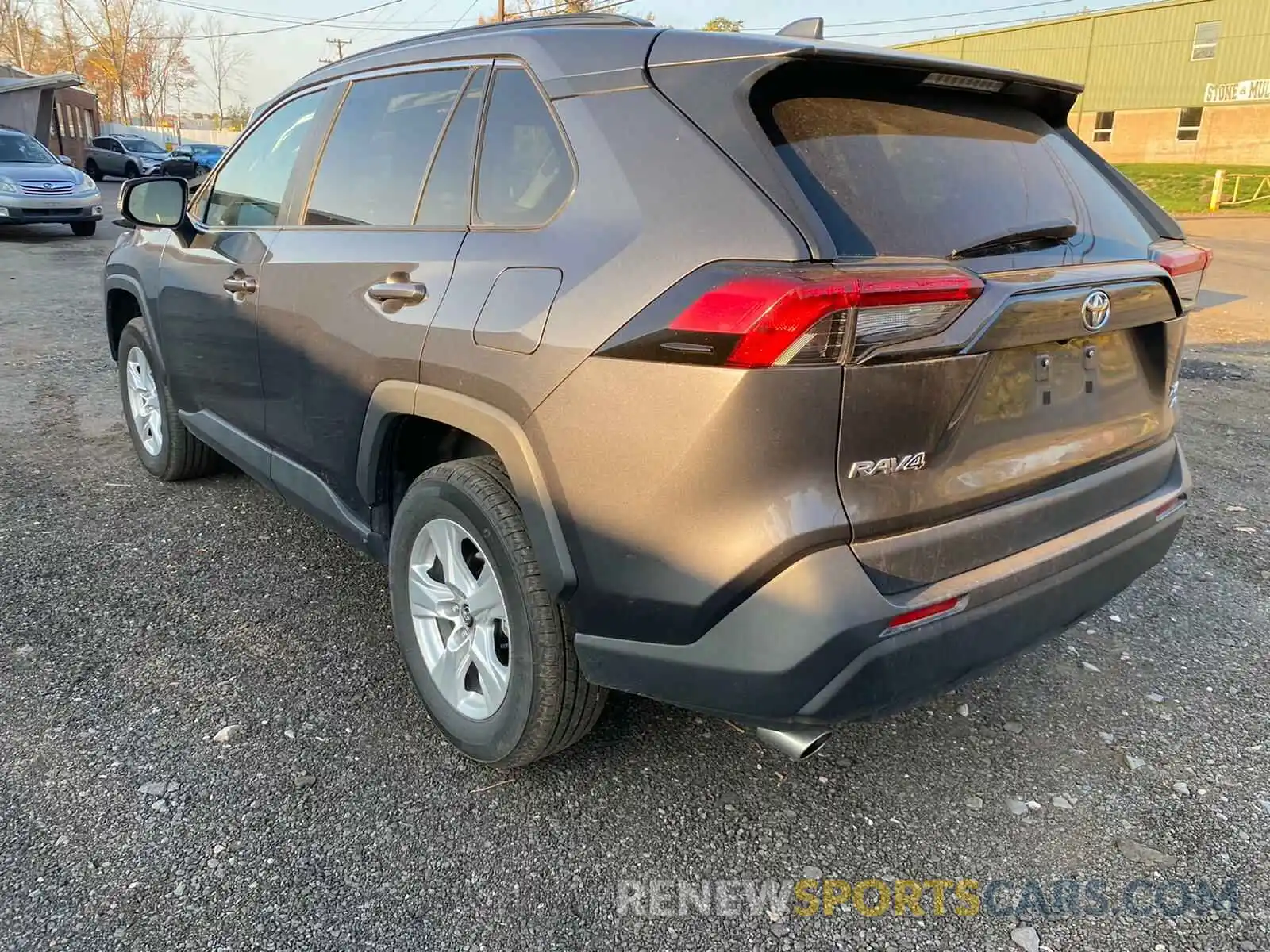 4 Photograph of a damaged car 2T3P1RFV1LC093289 TOYOTA RAV4 2020