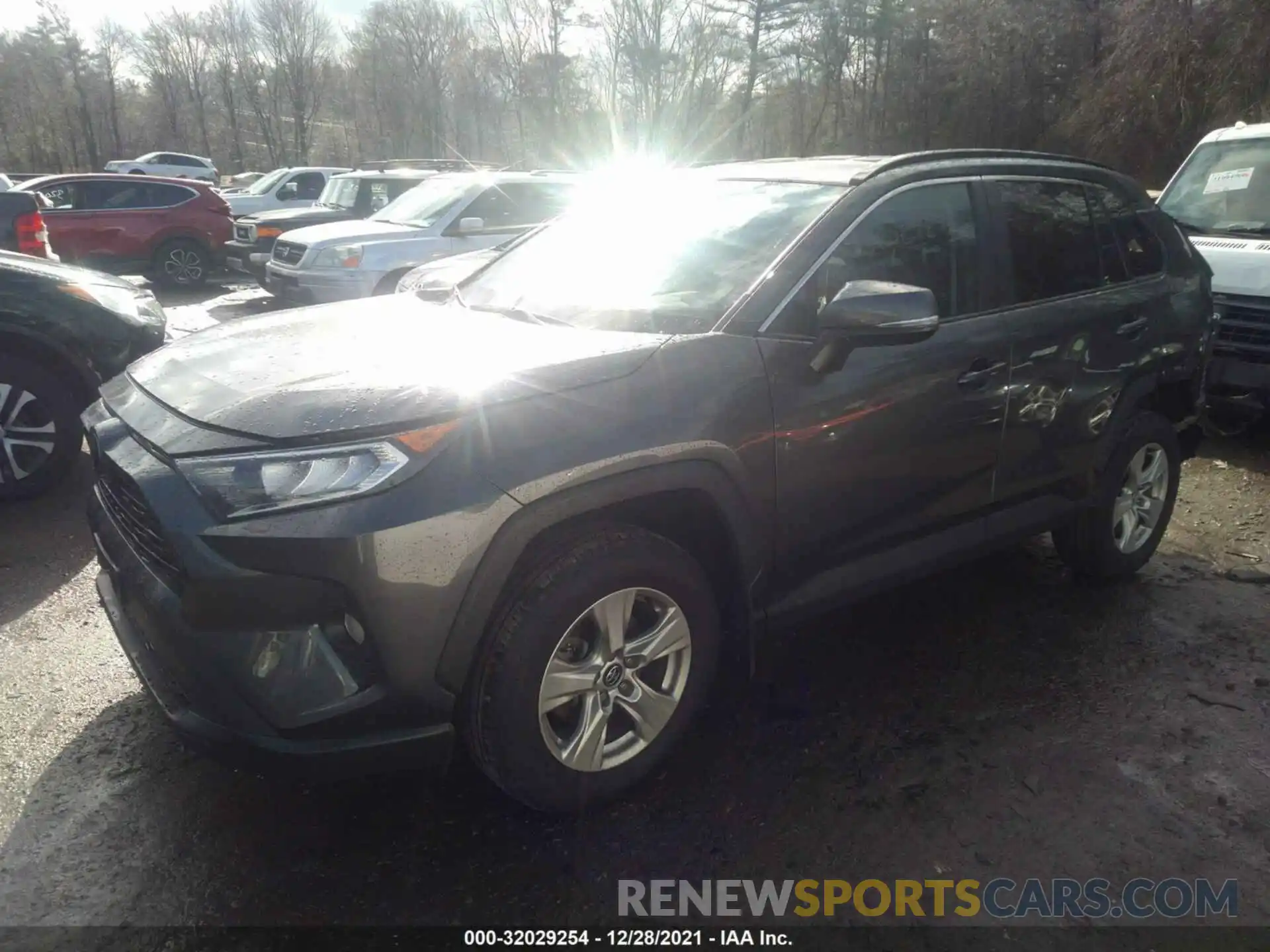 2 Photograph of a damaged car 2T3P1RFV1LC093714 TOYOTA RAV4 2020