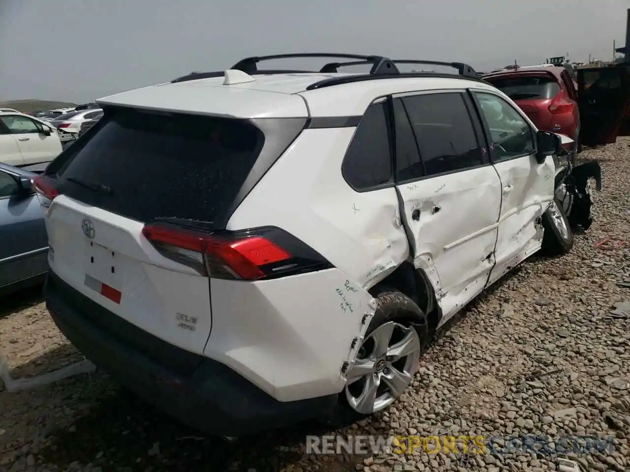 4 Фотография поврежденного автомобиля 2T3P1RFV1LC105361 TOYOTA RAV4 2020