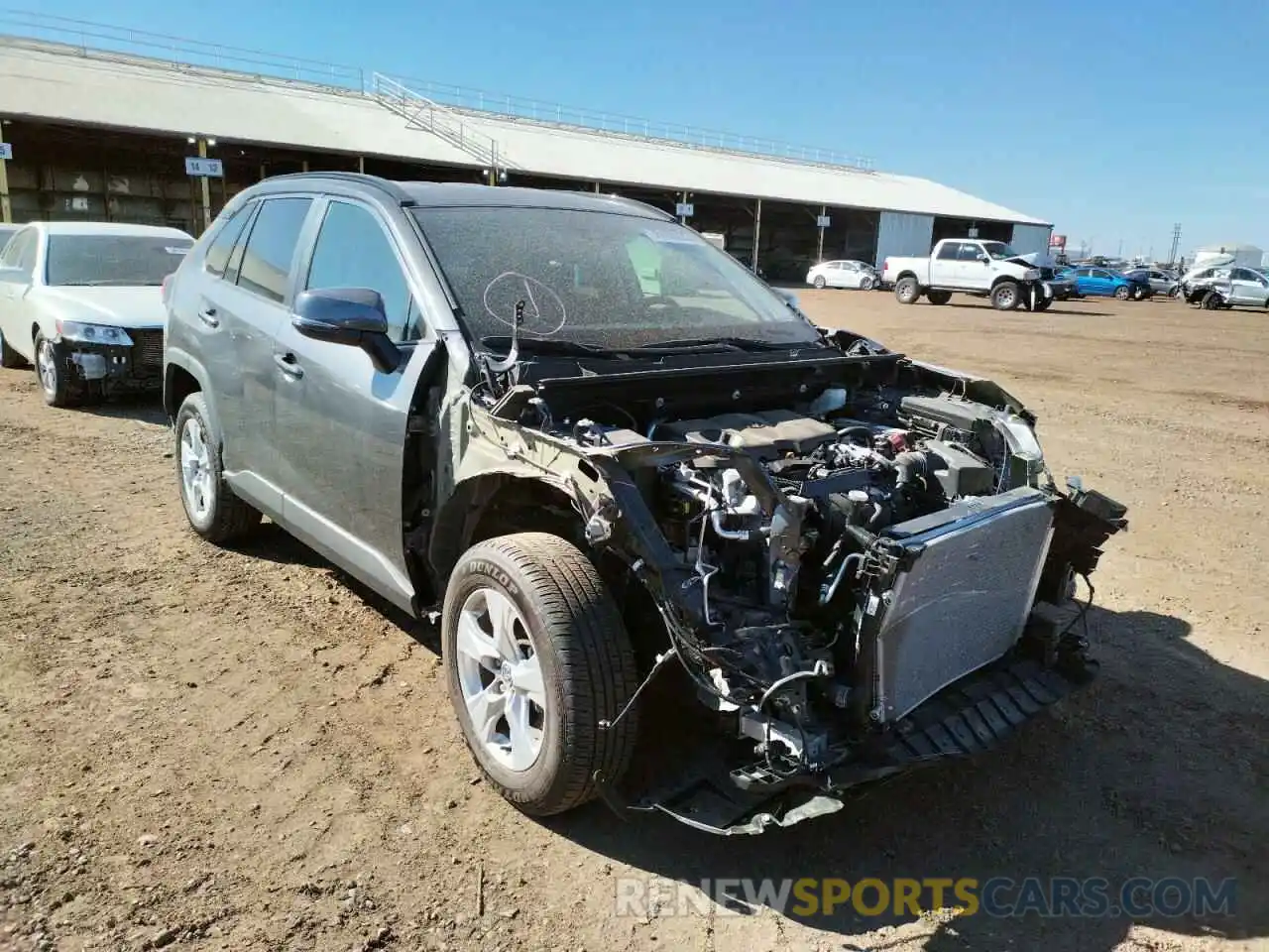 1 Фотография поврежденного автомобиля 2T3P1RFV1LC115355 TOYOTA RAV4 2020