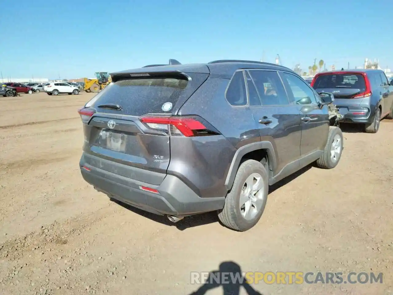 4 Фотография поврежденного автомобиля 2T3P1RFV1LC115355 TOYOTA RAV4 2020