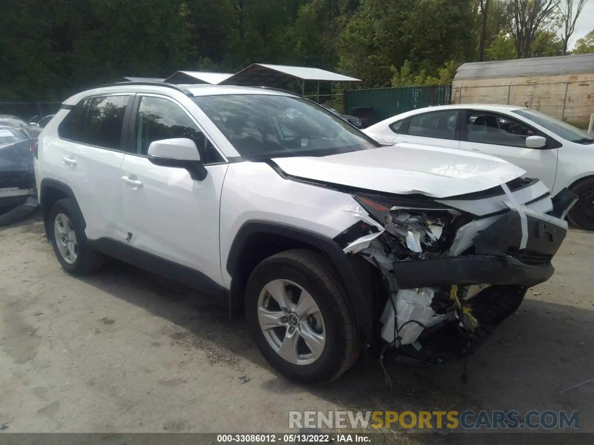 1 Photograph of a damaged car 2T3P1RFV1LC123584 TOYOTA RAV4 2020