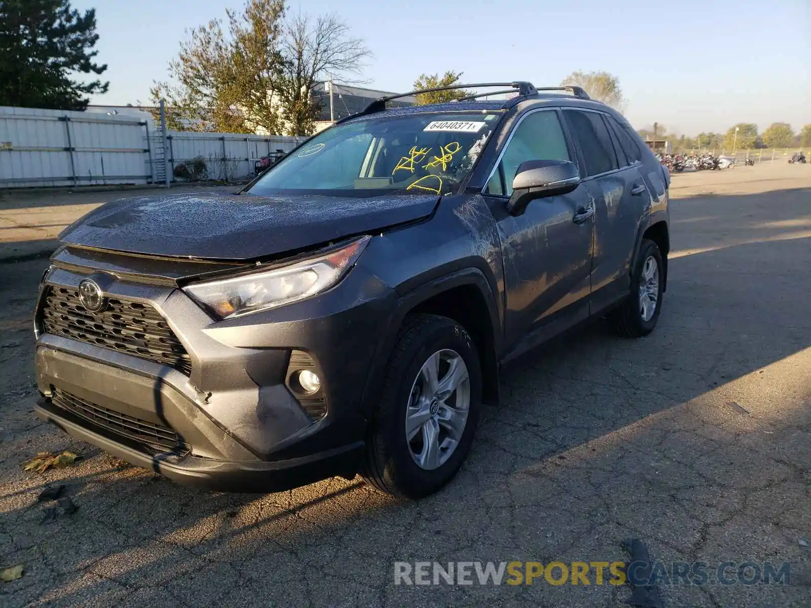 2 Photograph of a damaged car 2T3P1RFV1LC132995 TOYOTA RAV4 2020