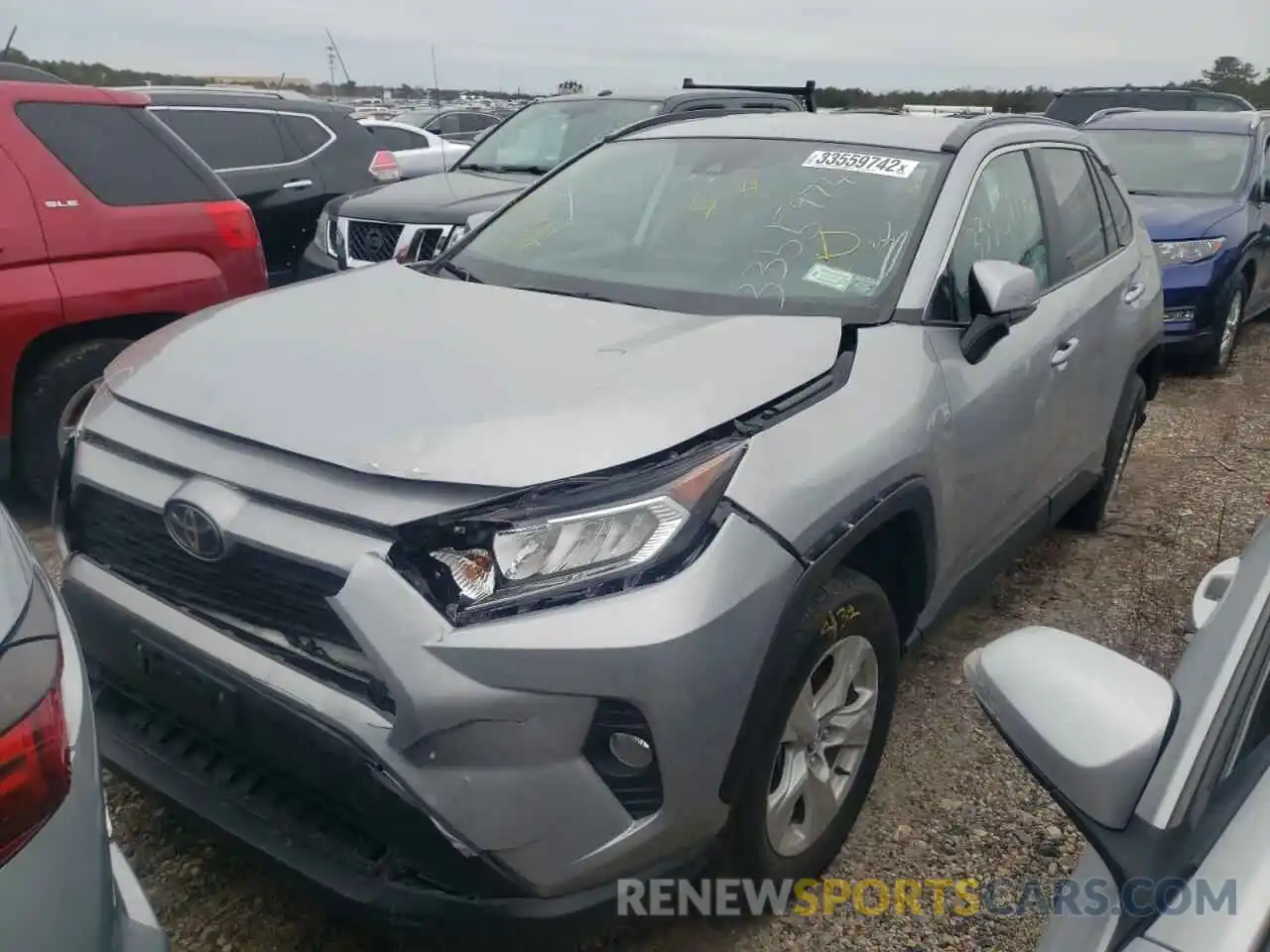 2 Photograph of a damaged car 2T3P1RFV1LC133225 TOYOTA RAV4 2020