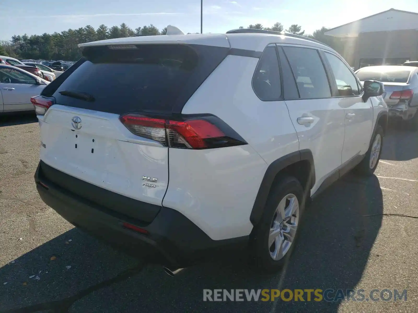 4 Photograph of a damaged car 2T3P1RFV1LC134956 TOYOTA RAV4 2020