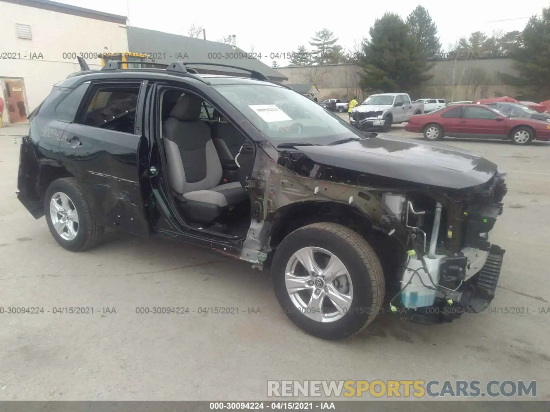 1 Photograph of a damaged car 2T3P1RFV1LW087670 TOYOTA RAV4 2020