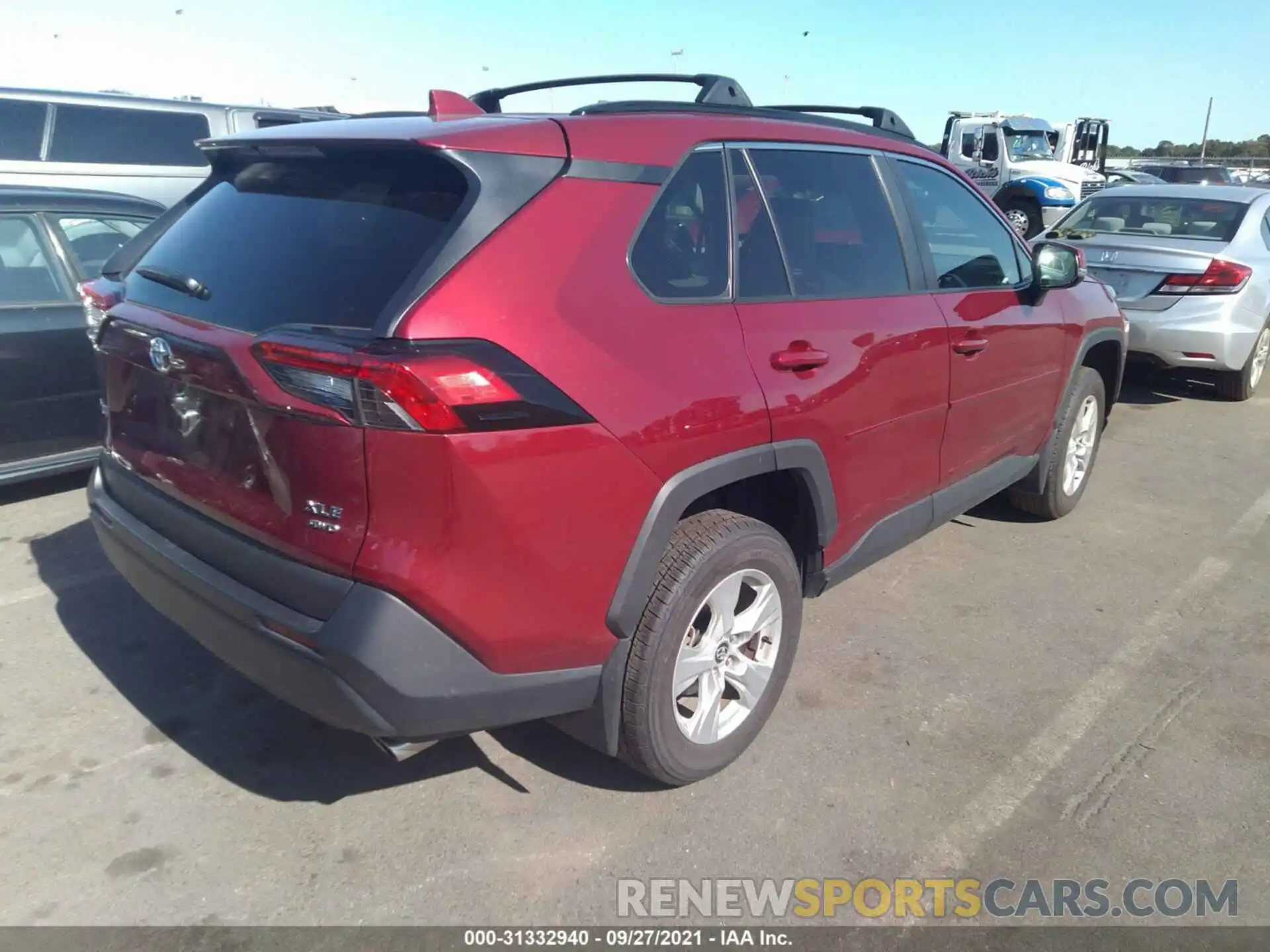 4 Фотография поврежденного автомобиля 2T3P1RFV1LW115046 TOYOTA RAV4 2020