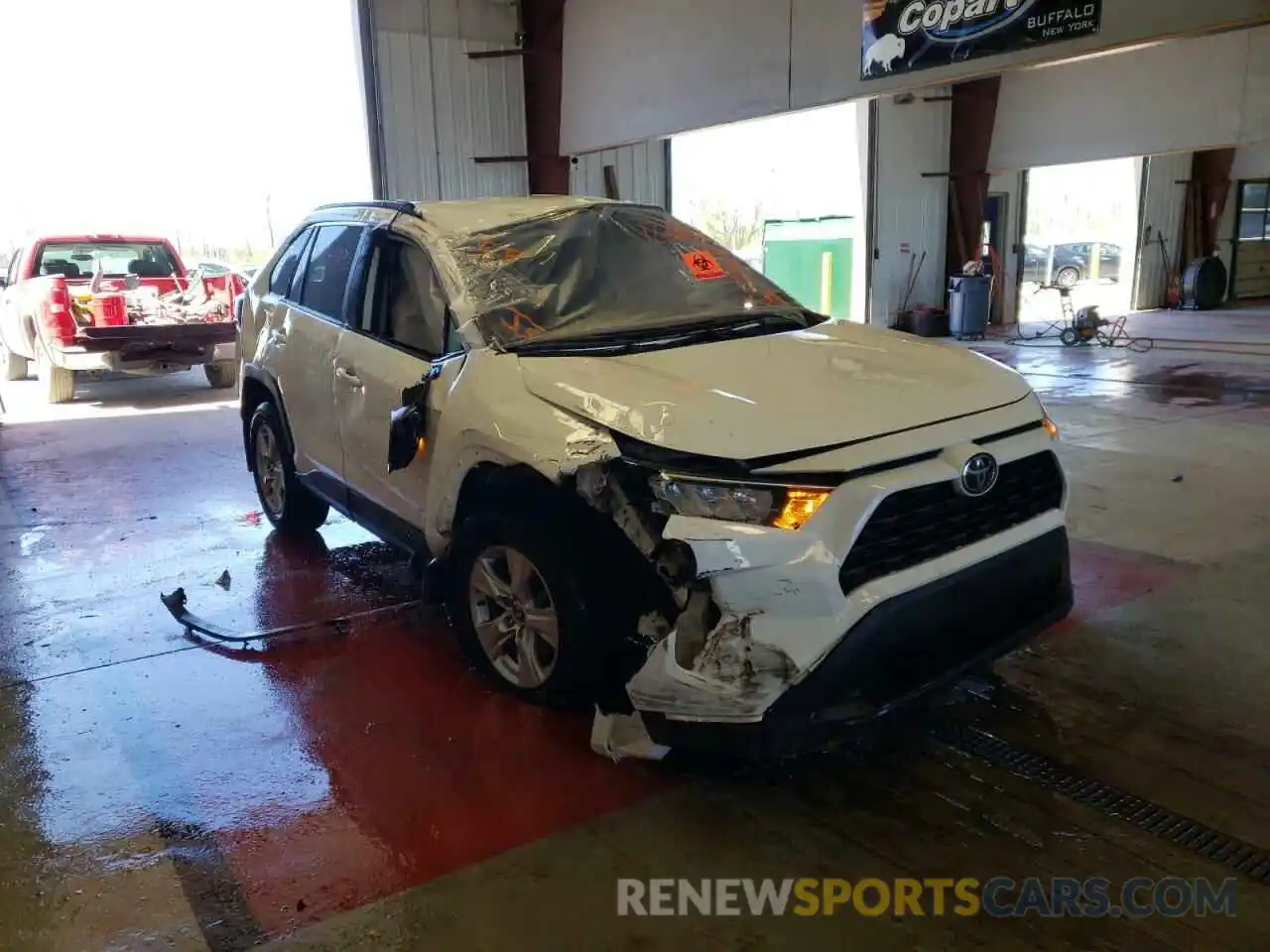 1 Photograph of a damaged car 2T3P1RFV1LW122451 TOYOTA RAV4 2020