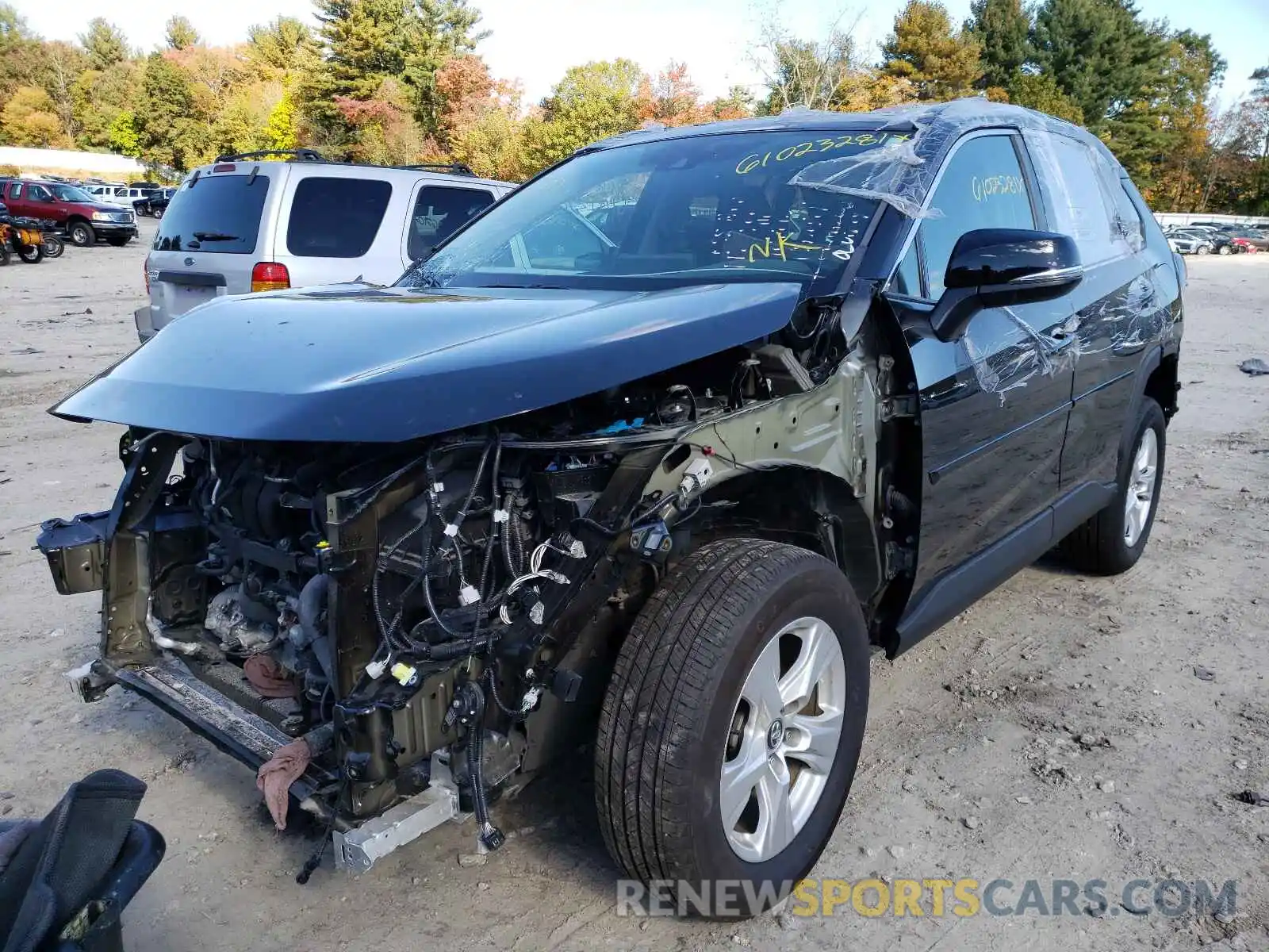 2 Photograph of a damaged car 2T3P1RFV1LW128234 TOYOTA RAV4 2020