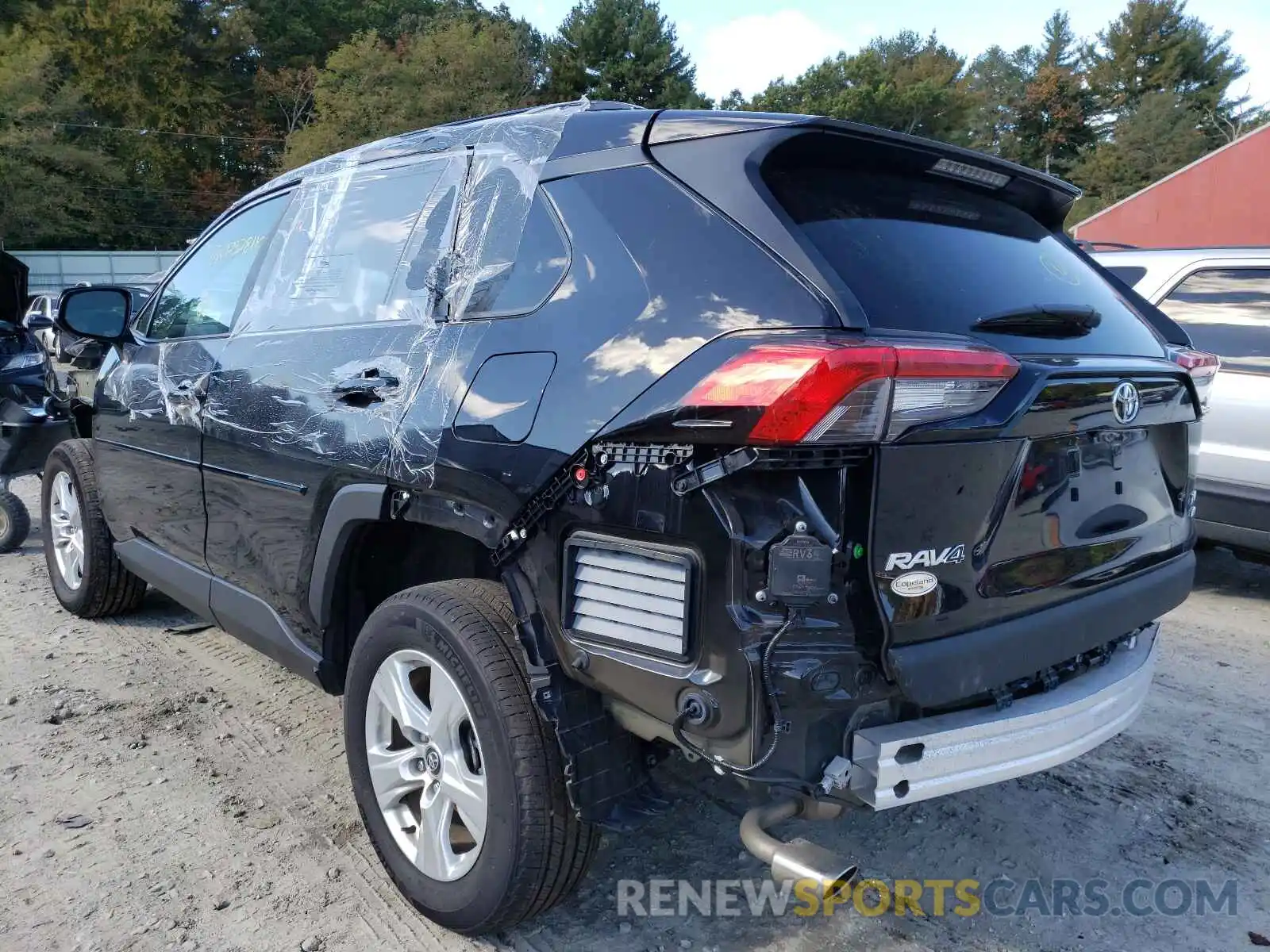 3 Photograph of a damaged car 2T3P1RFV1LW128234 TOYOTA RAV4 2020