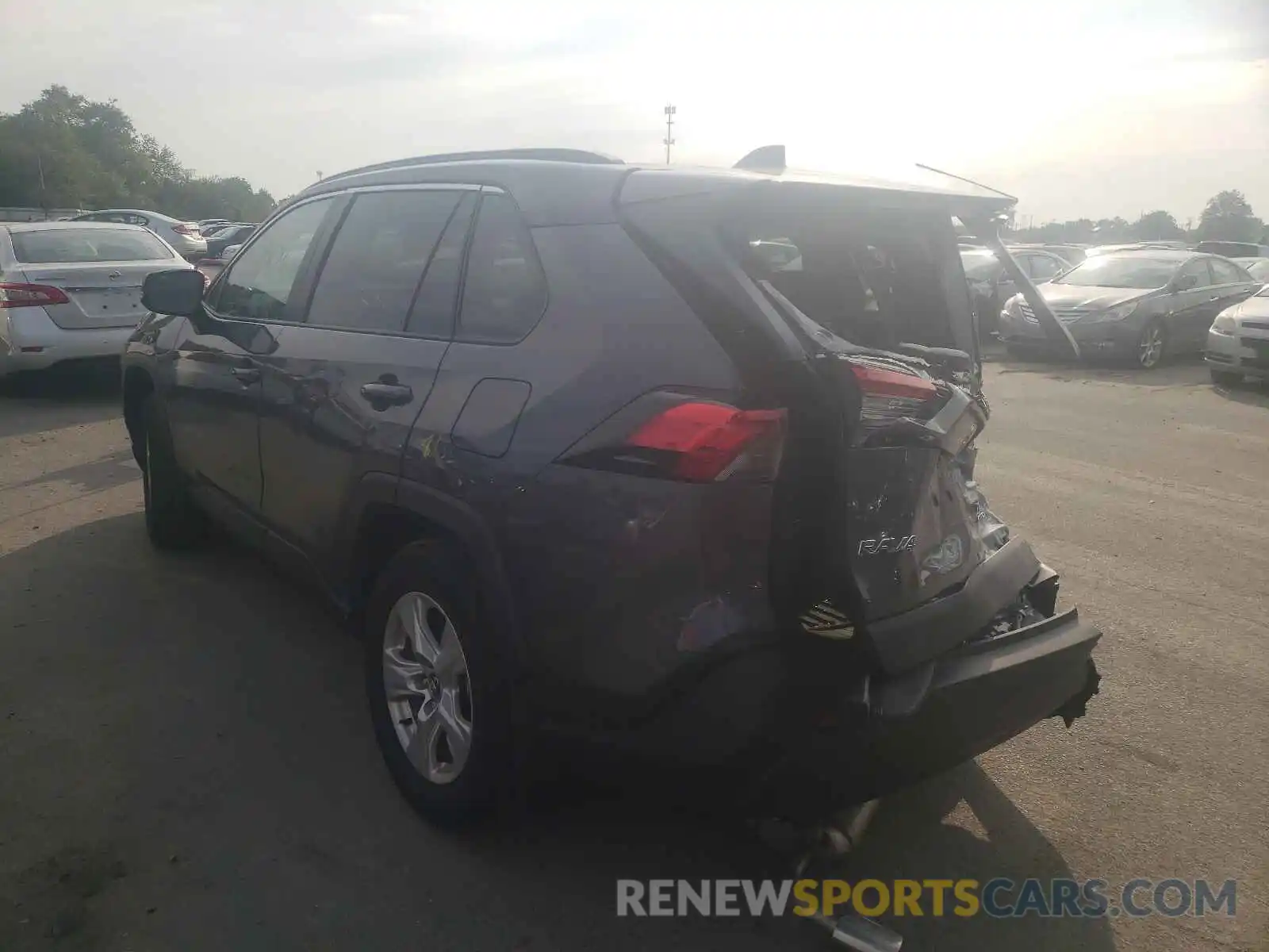 3 Photograph of a damaged car 2T3P1RFV1LW130677 TOYOTA RAV4 2020