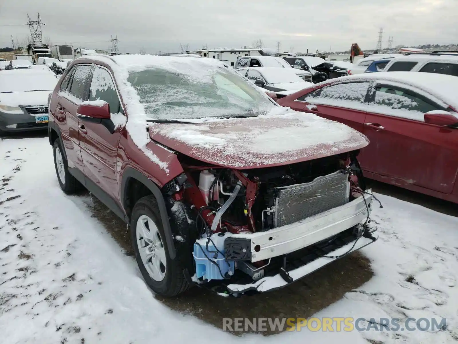 1 Photograph of a damaged car 2T3P1RFV1LW139153 TOYOTA RAV4 2020