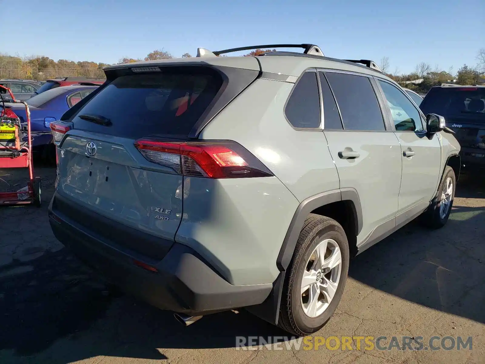 4 Photograph of a damaged car 2T3P1RFV2LC065419 TOYOTA RAV4 2020