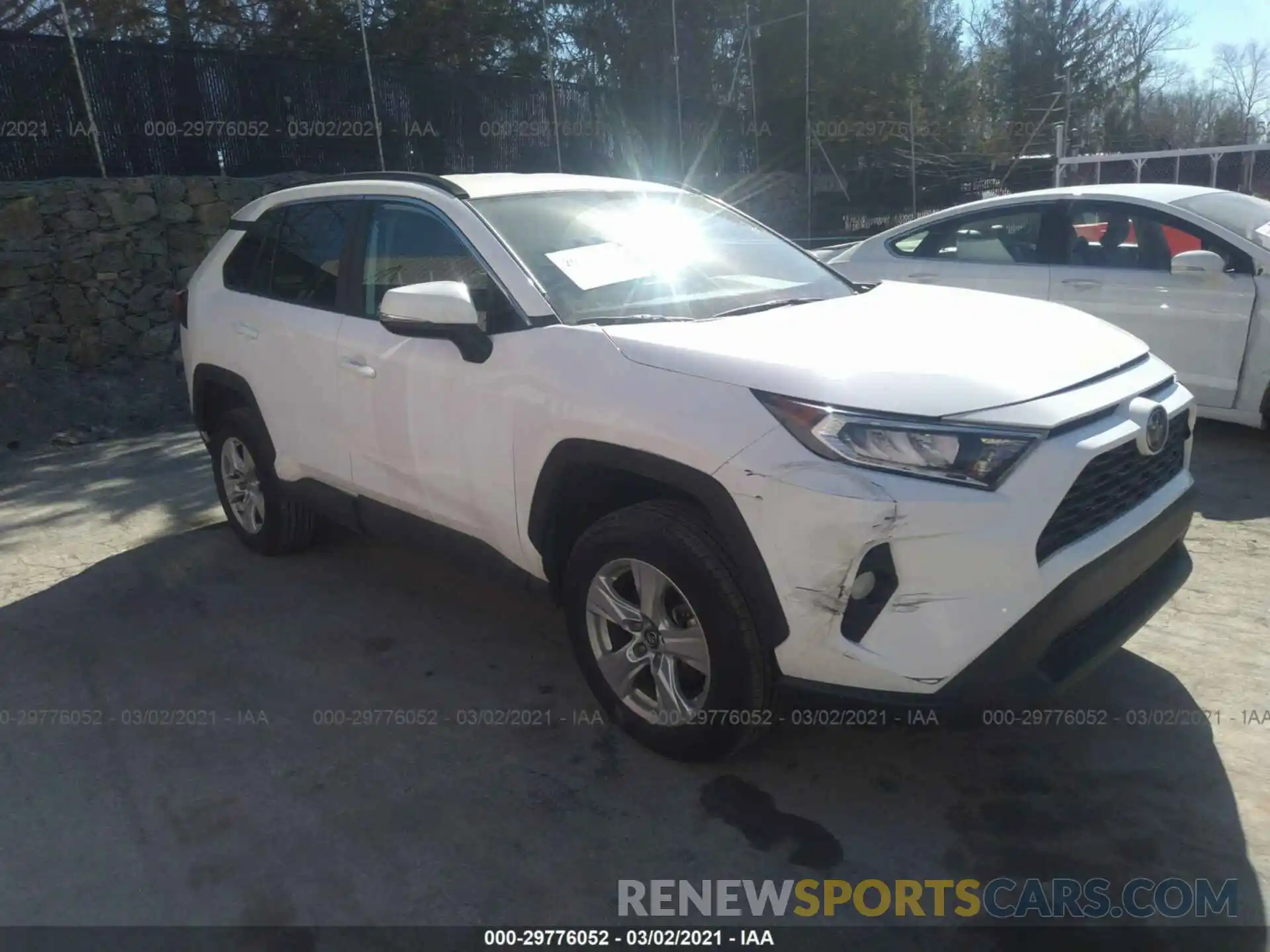 1 Фотография поврежденного автомобиля 2T3P1RFV2LC065954 TOYOTA RAV4 2020