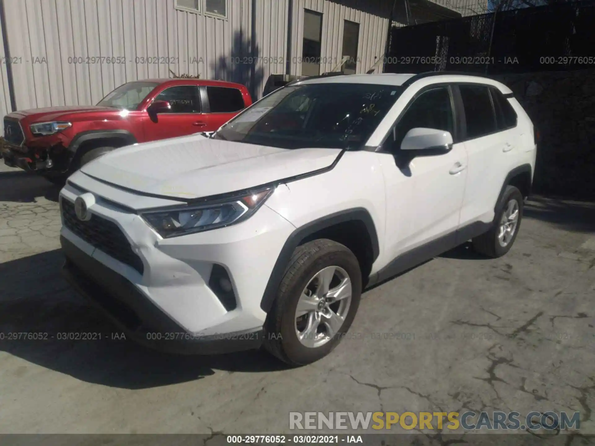 2 Фотография поврежденного автомобиля 2T3P1RFV2LC065954 TOYOTA RAV4 2020